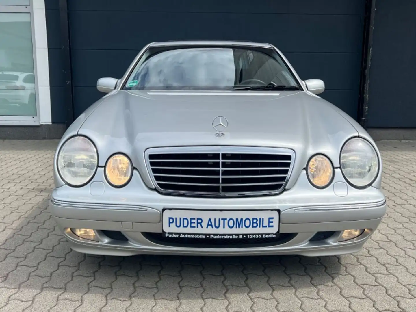 Mercedes-Benz E 200 W210 K Avantgarde Automatik 2.Hand Xenon Argintiu - 2