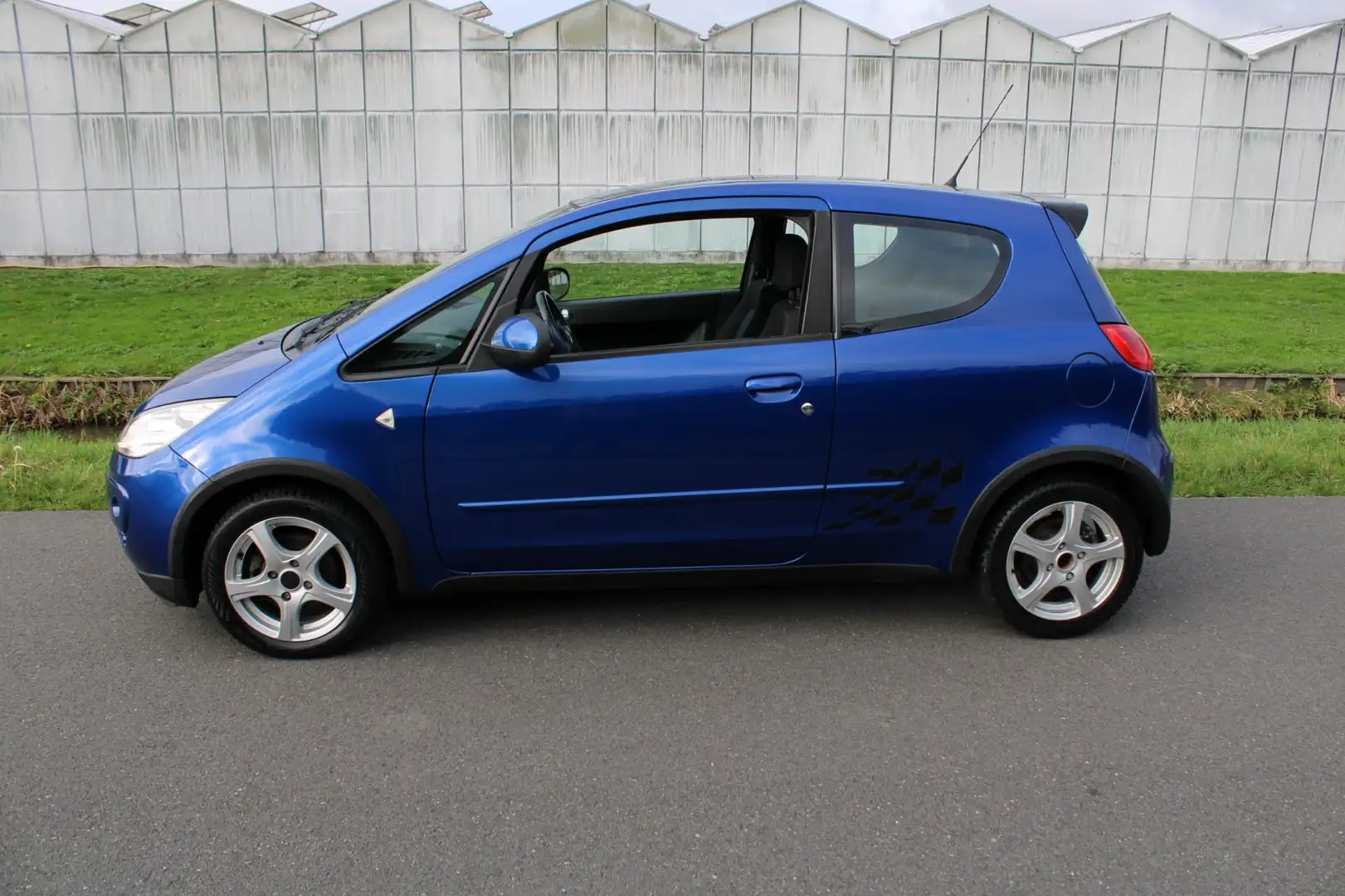 Mitsubishi Colt 1.5 QS Ninety Blauw - 1