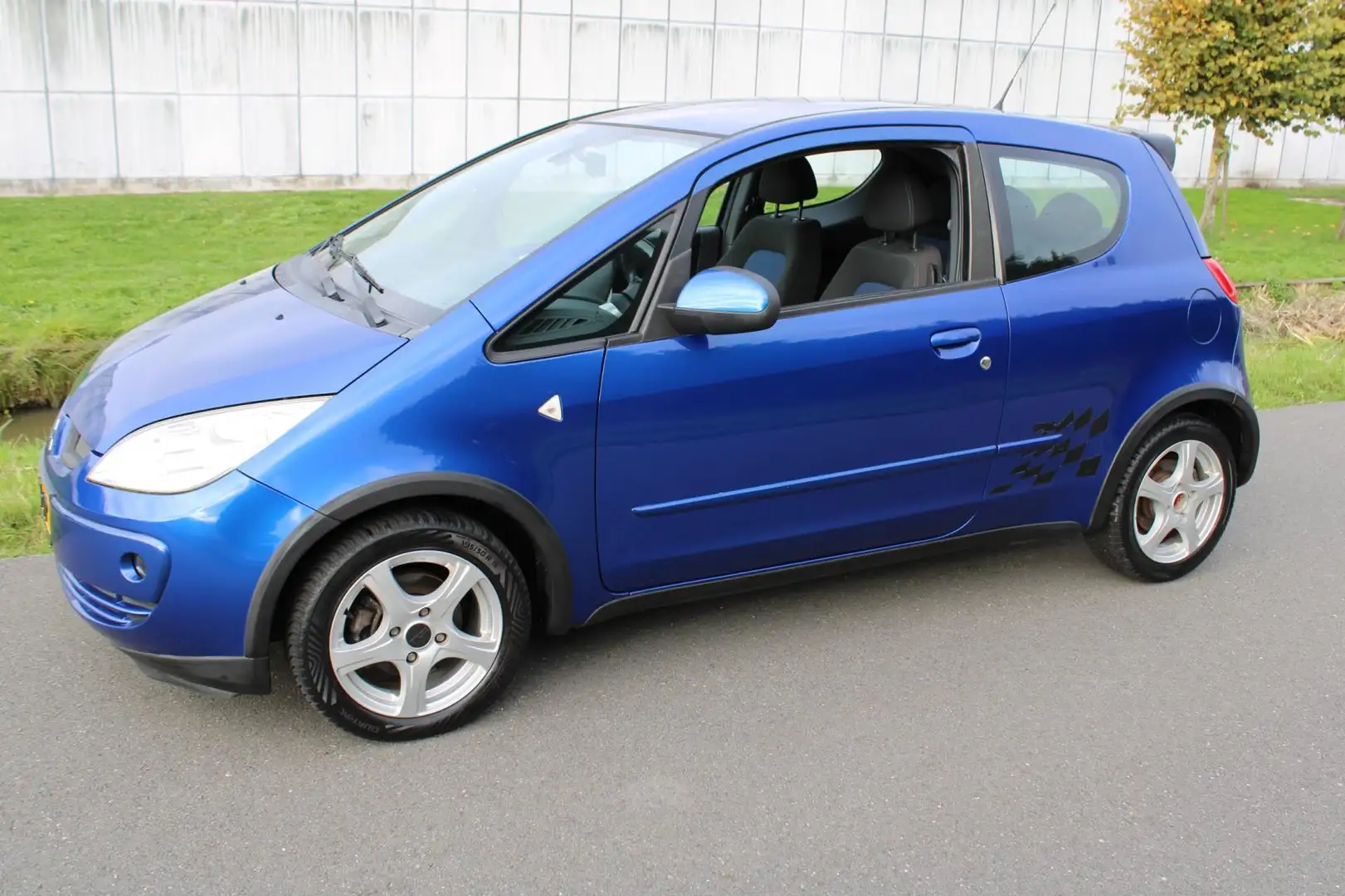Mitsubishi Colt 1.5 QS Ninety Blauw - 2