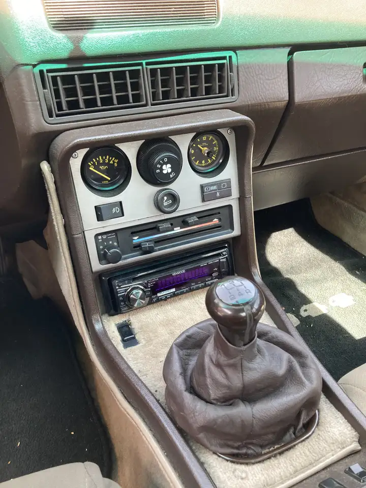 Porsche 944 снимка Porsche 944