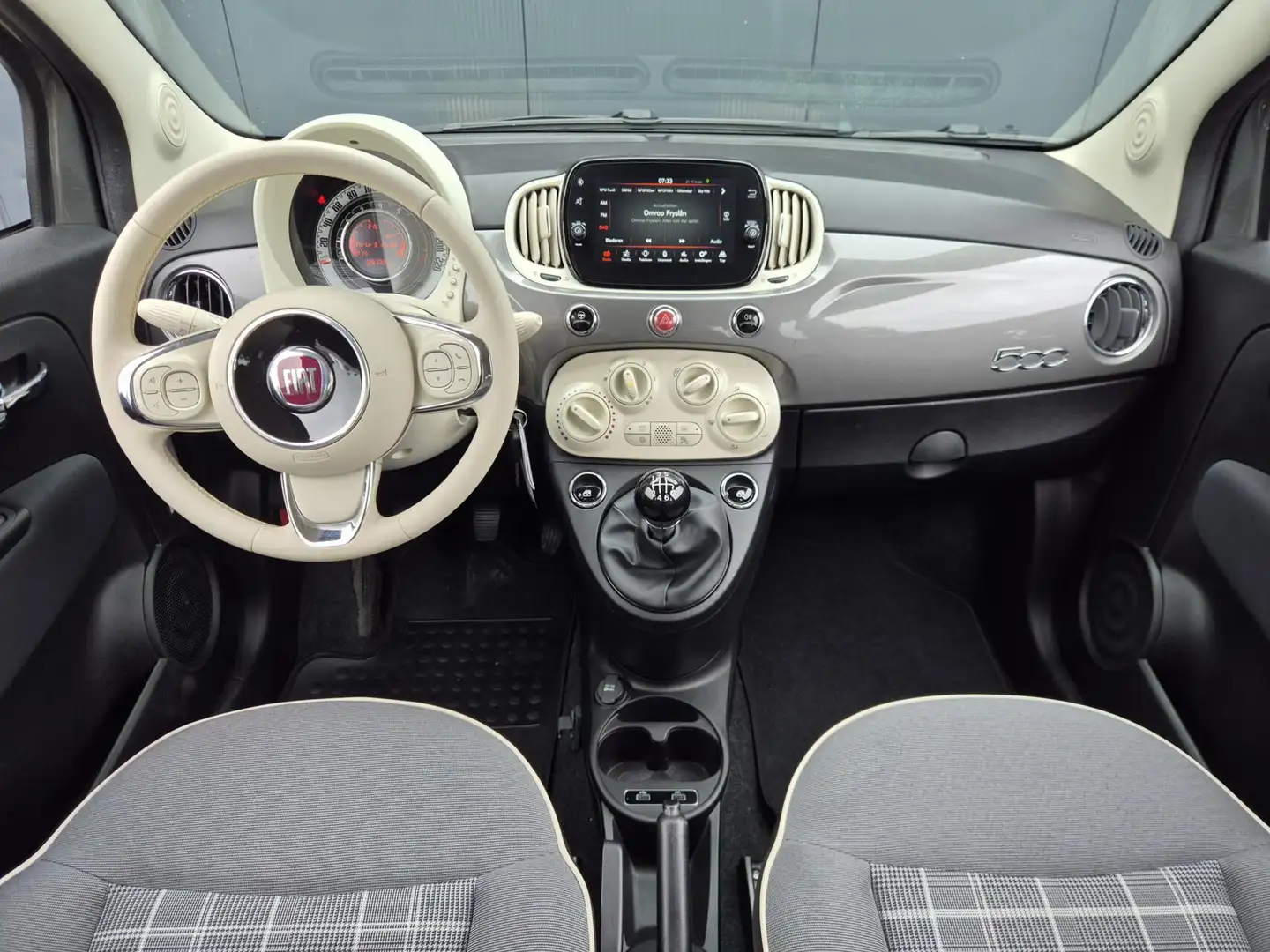 Fiat 500 1.0 Hybrid Lounge Grijs - 2
