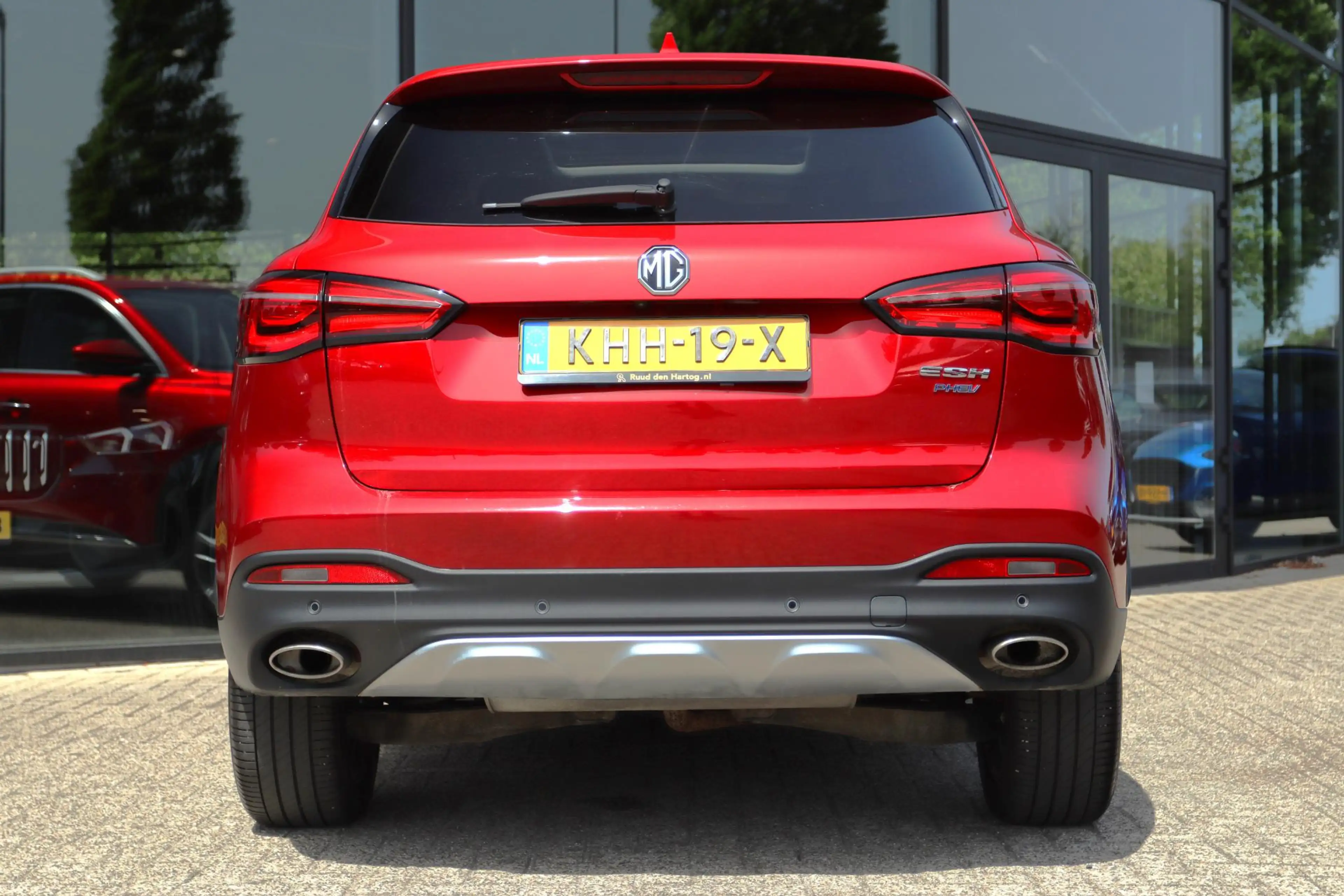 MG EHS 1.5 TGDI LUXURY AUT. | PANO | CARPLAY | 360 CAMERA — photo 11