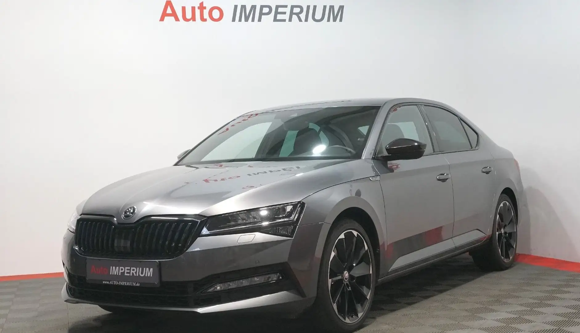 Skoda Superb Lim. 2.0 TSI Sportline 4x4*TEMP*MATRIX*VC Grey - 1