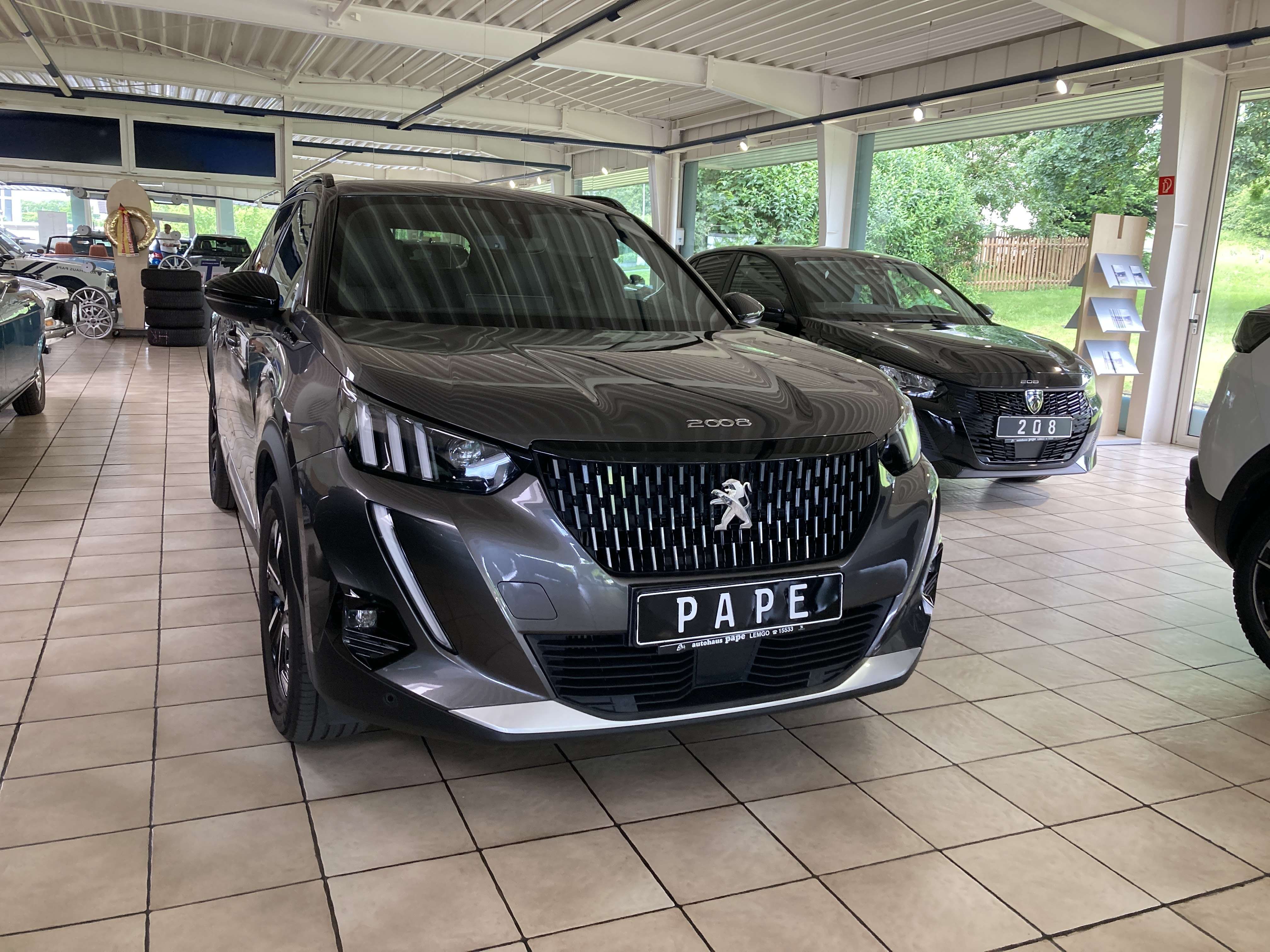 Second hand Peugeot 2008 1.2 gt