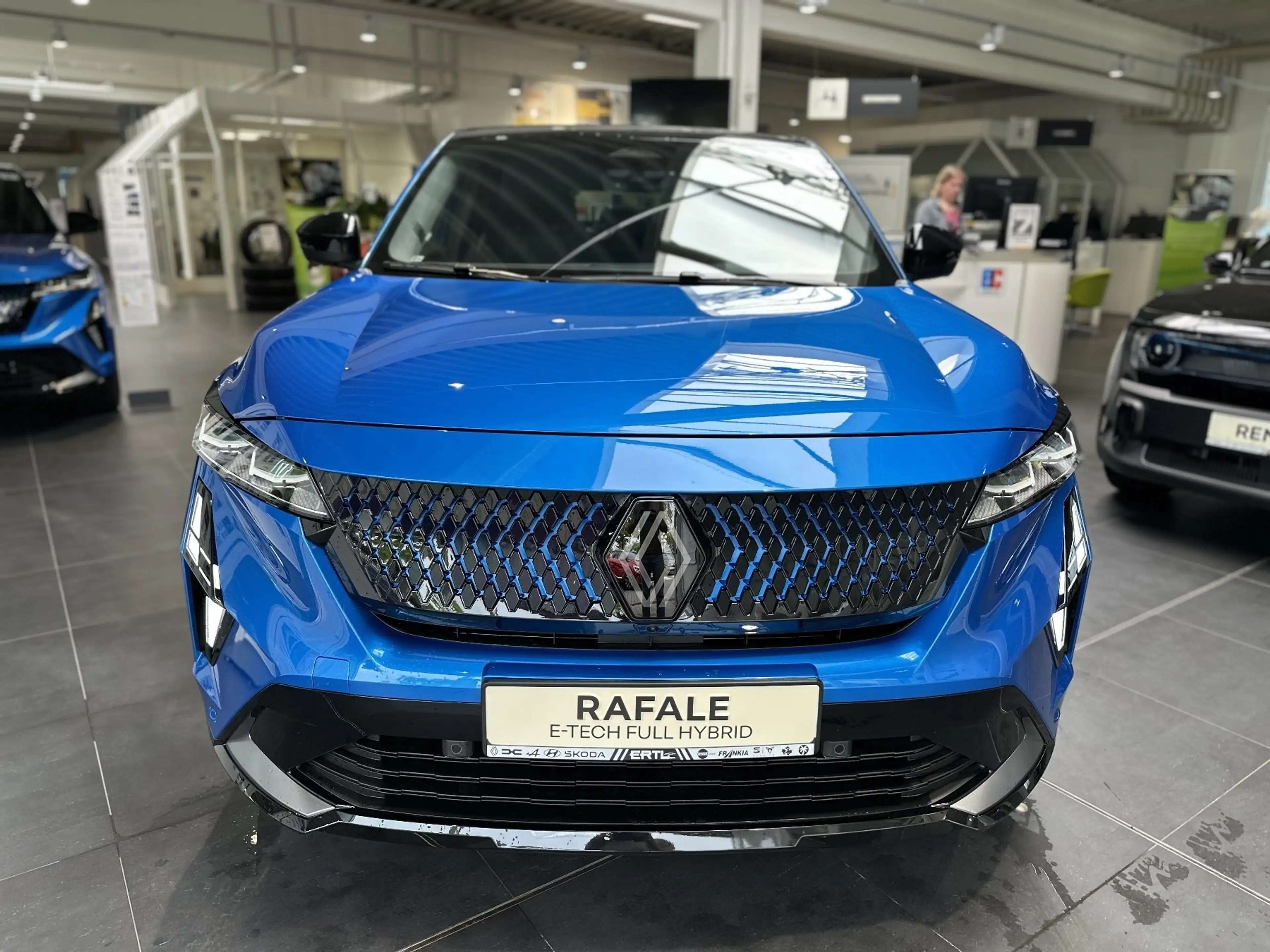 Renault Rafale Esprit Alpine Full Hybrid 200PS — photo 2