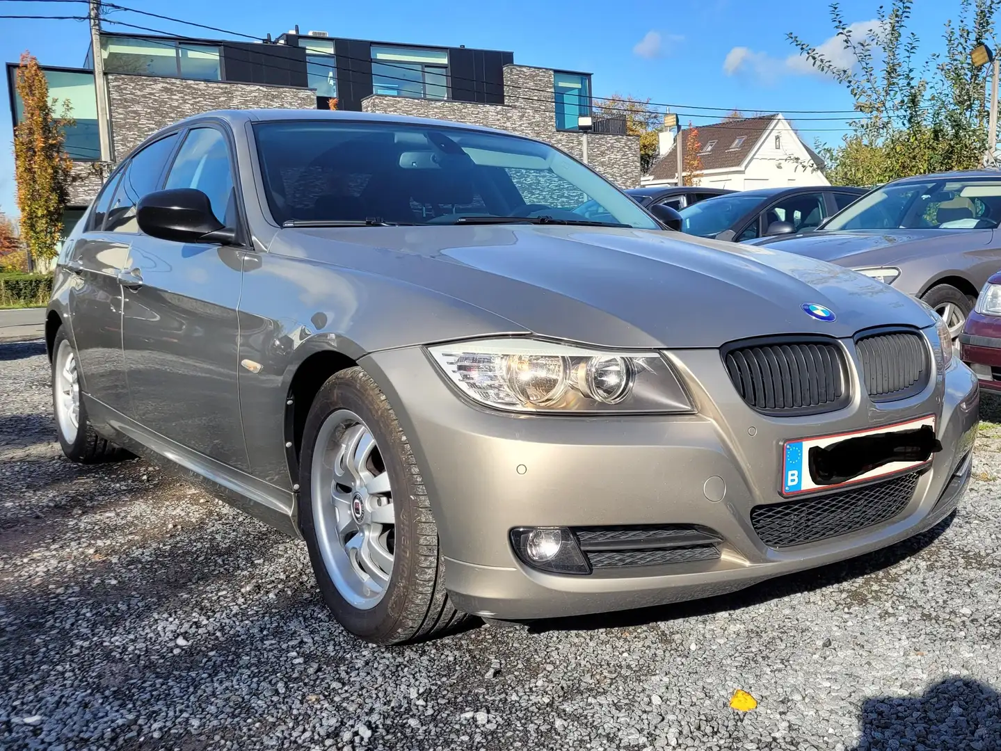 BMW 318 i AUTOMAAT AL BLANCO GEKEURD AIRCO TREKHK PDC 2009 Gris - 1