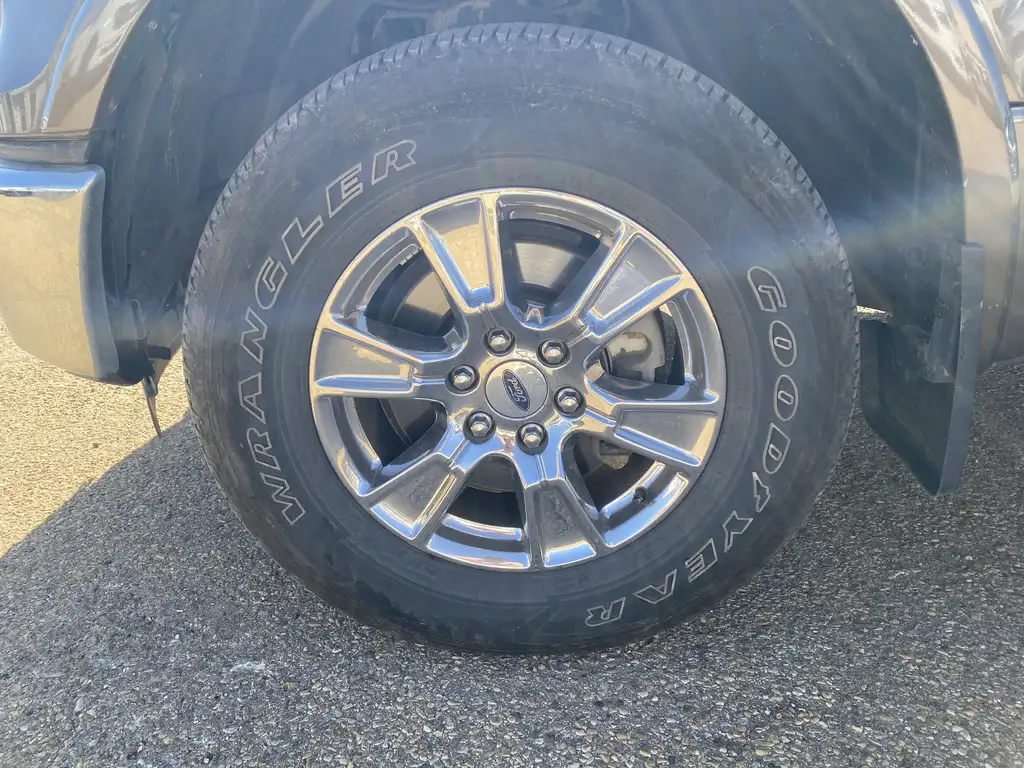 2015 Ford F-150 SuperCrew Lariat SuperCrew 157 | Blind Spot System | Remote — photo 4
