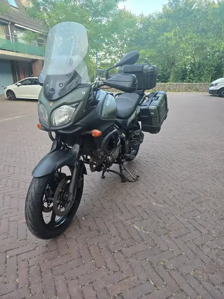 Suzuki V-STROM 650