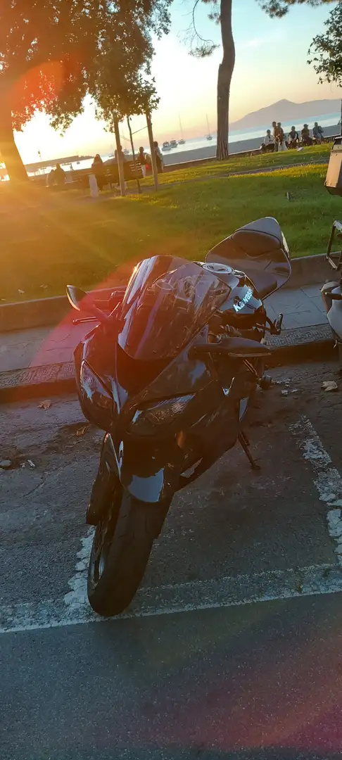 Kawasaki Ninja ZX-10R Černá - 2