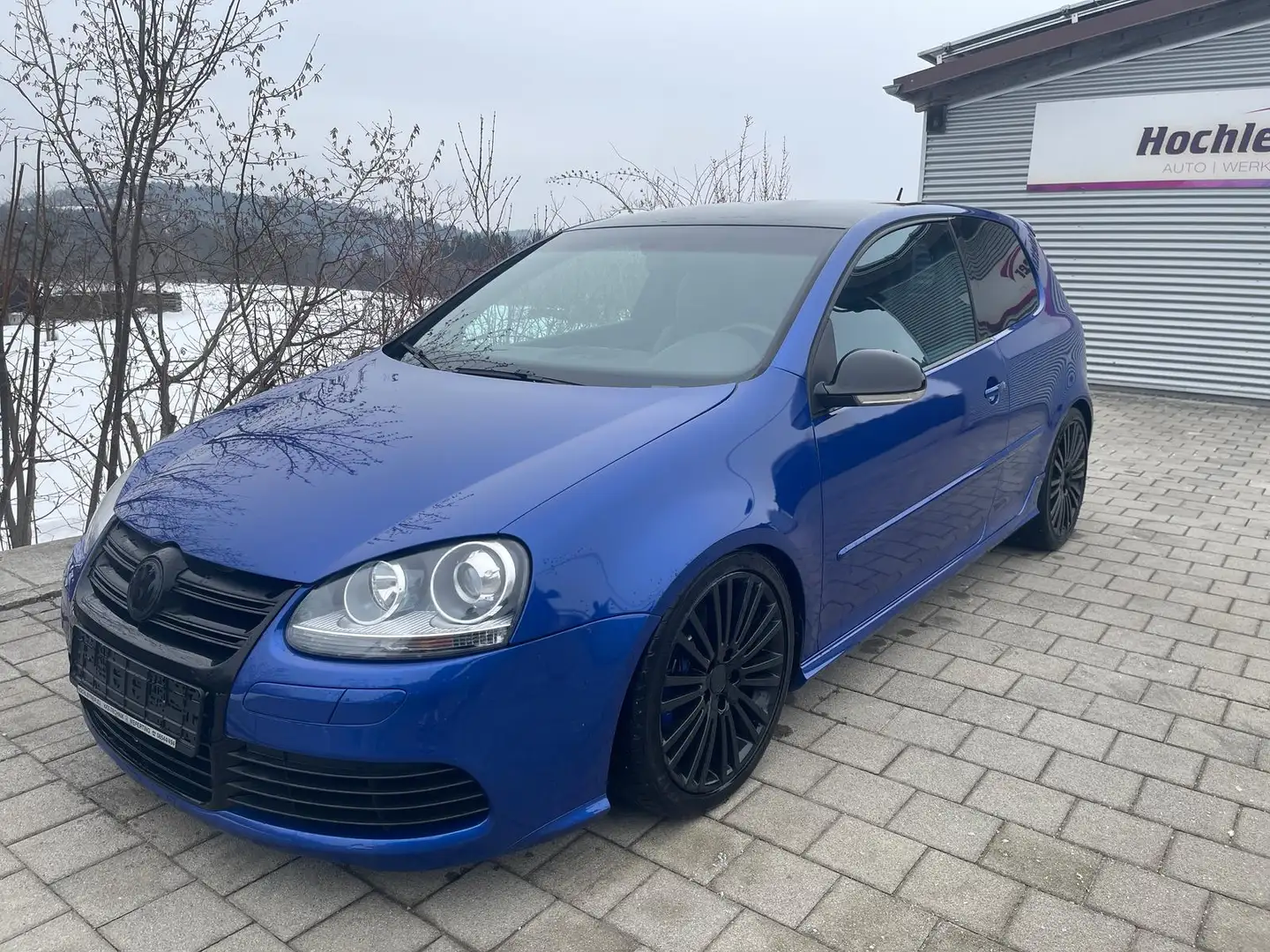 Volkswagen Golf R32 3.2 V6 Blau - 2