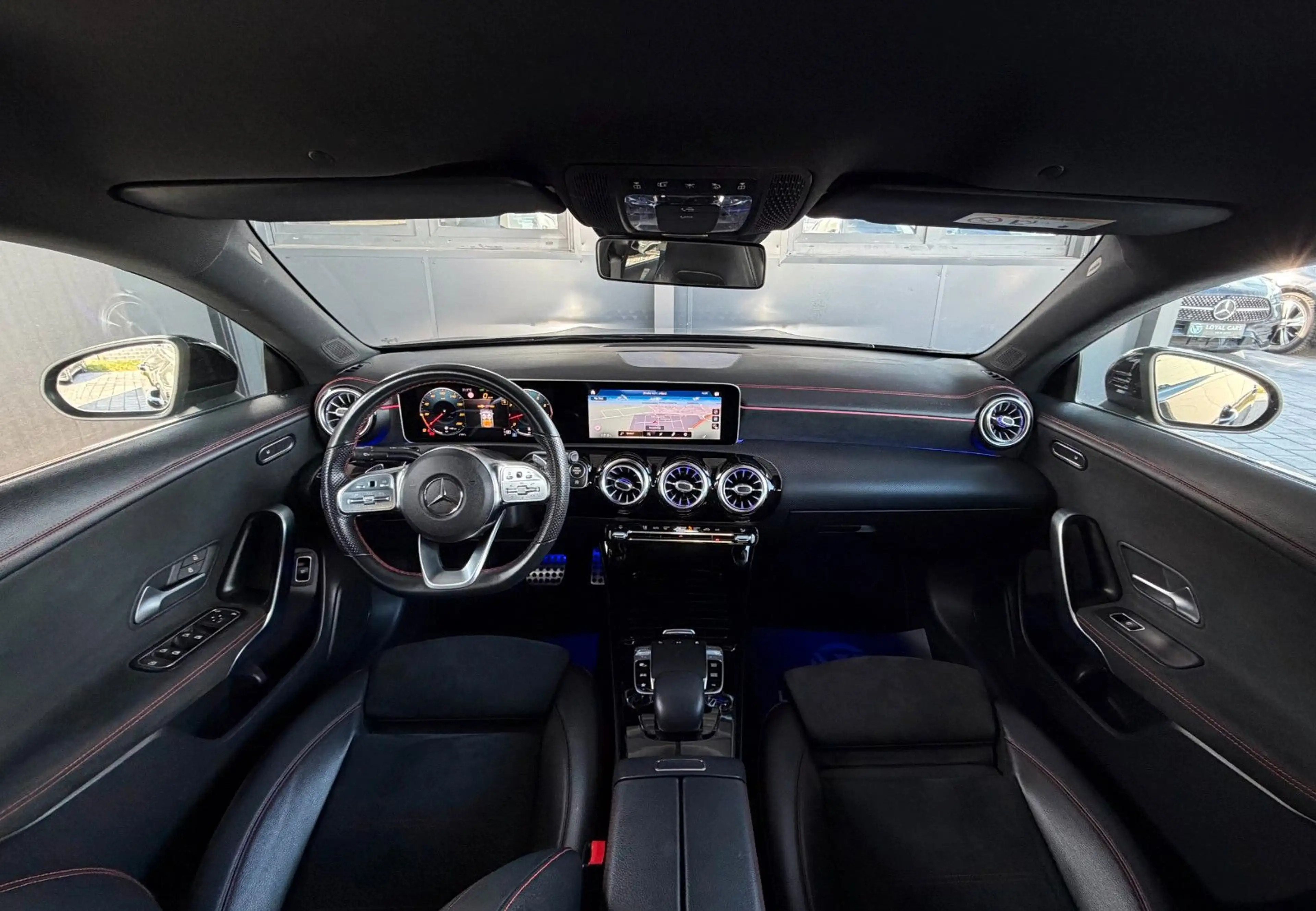 Mercedes-Benz CLA 220 Coupe*AMG*NIGHT*AMBIENTE*LED*Wides*PDC — photo 3