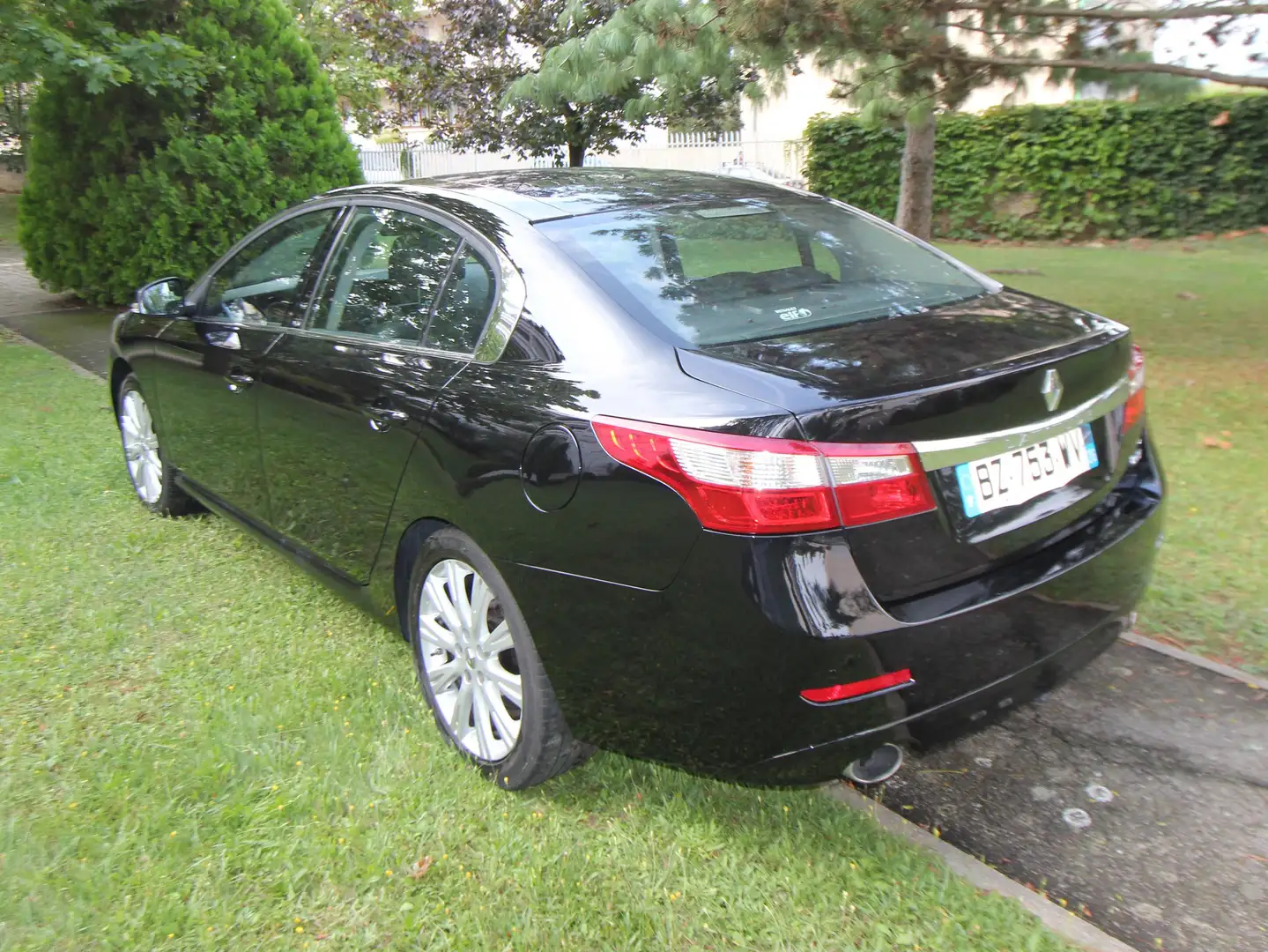 Renault Latitude Latitude V6 dCi 240 FAP Initiale A Schwarz - 2