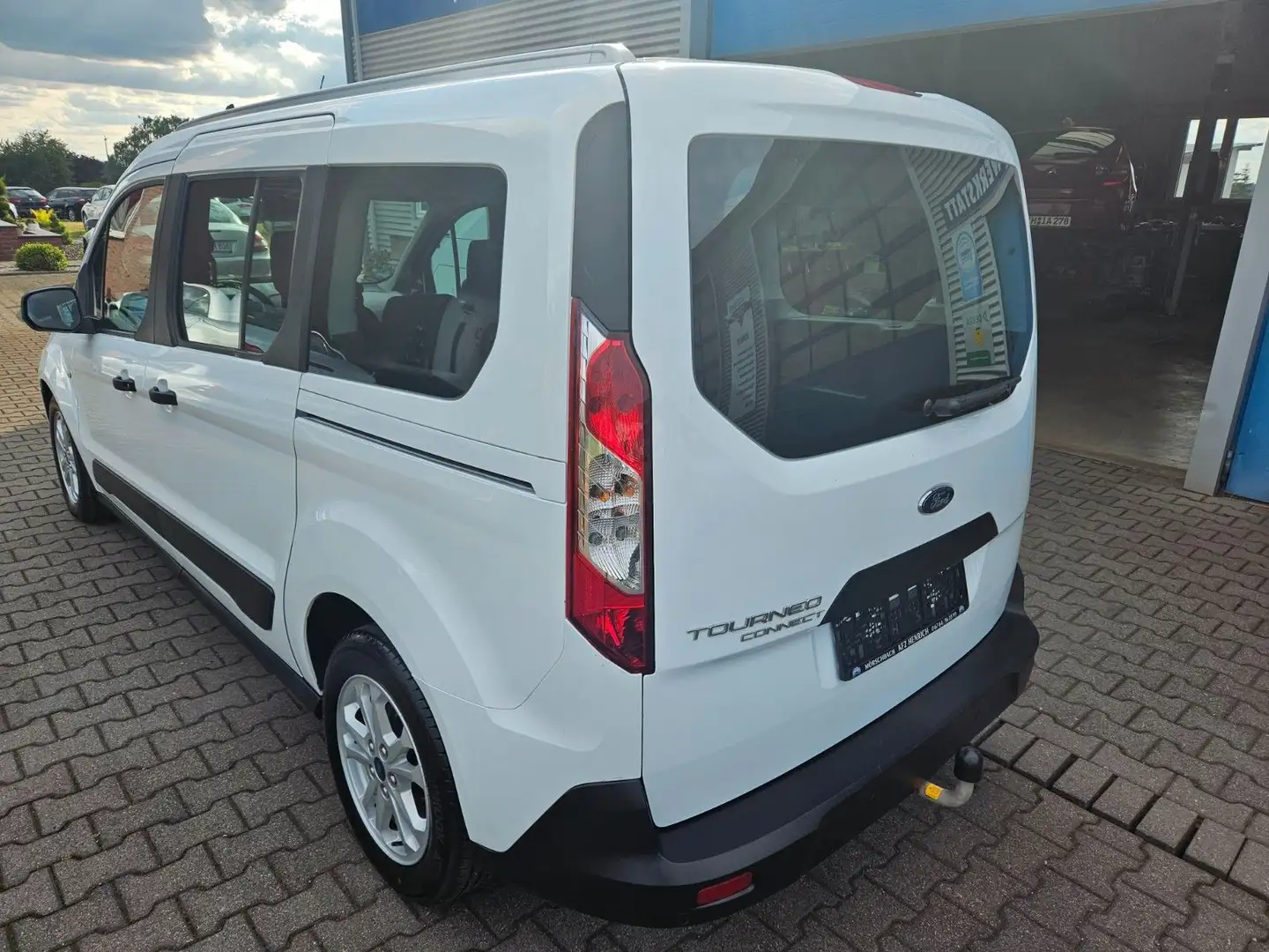 Ford Grand Tourneo Connect Trend Navi Klima PDC KAM Blanco - 2