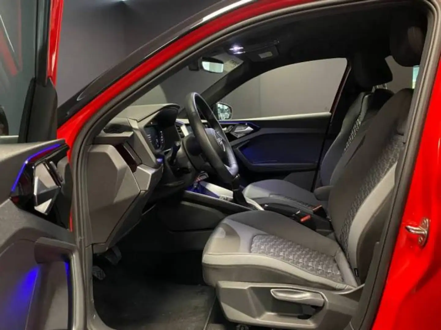 Audi A1 citycarver 25 TFSI Rosso - 2