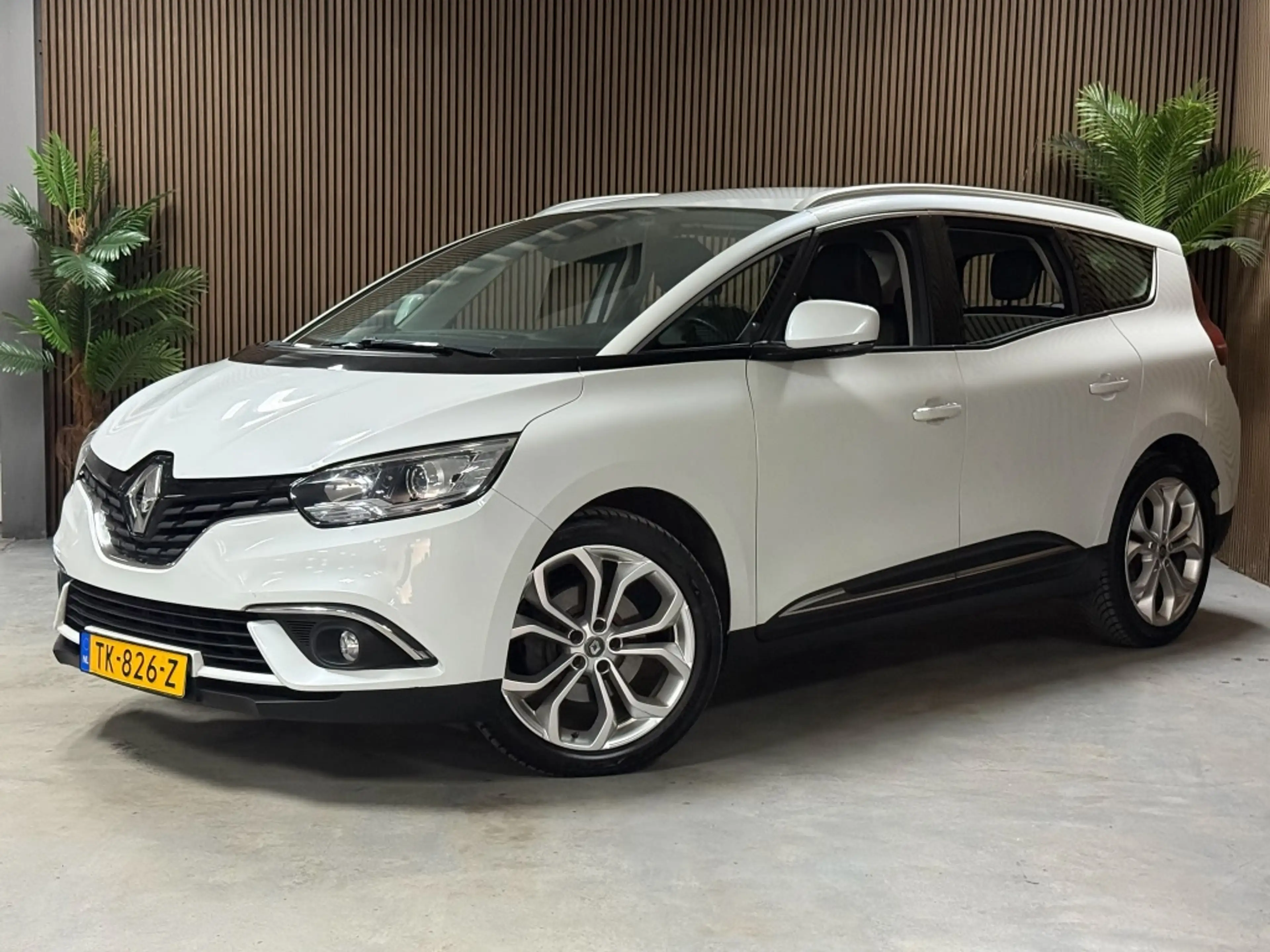 Renault Grand Scenic 1.2 TCe Life 7p. — photo 2