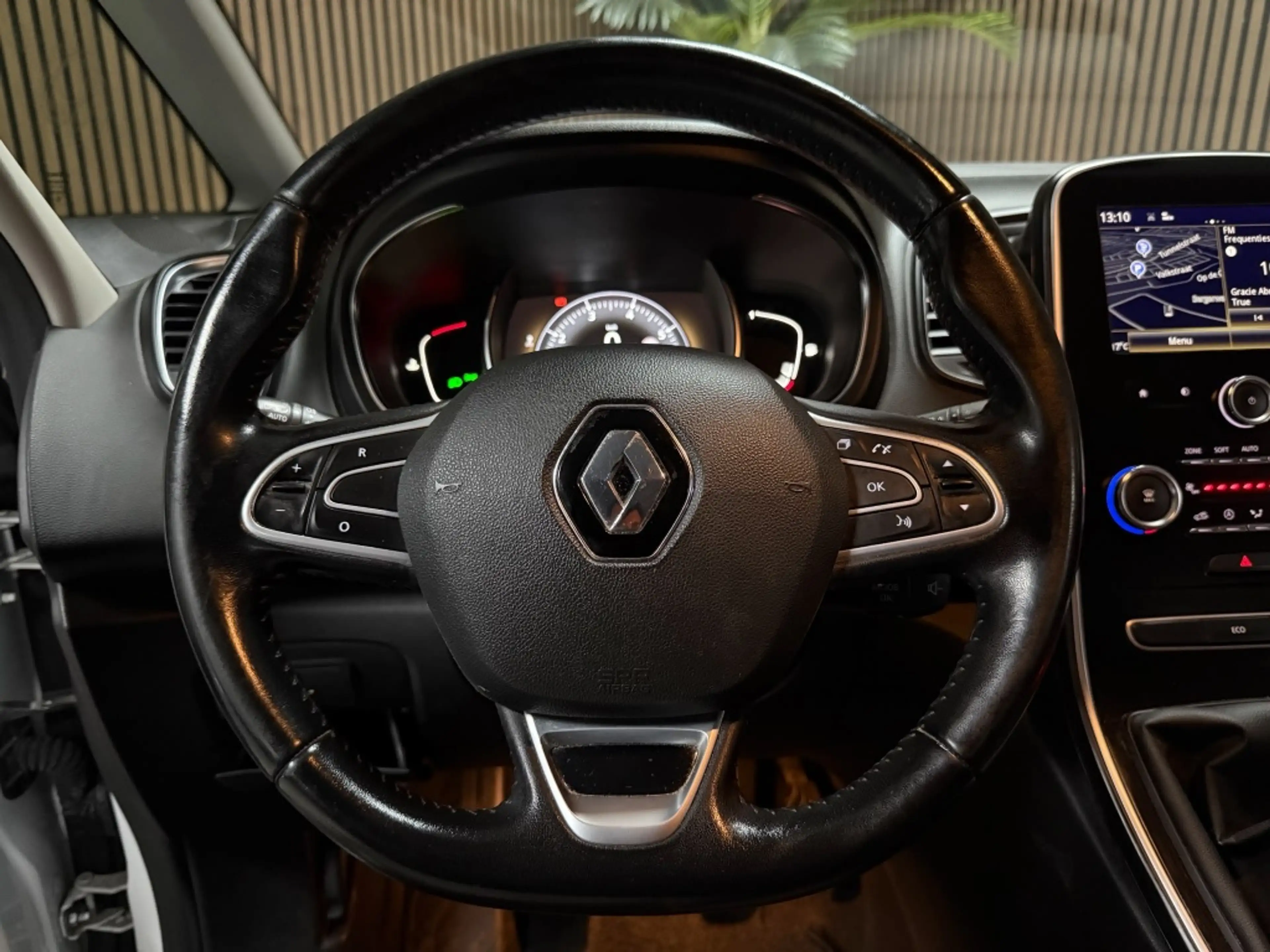 Renault Grand Scenic 1.2 TCe Life 7p. — photo 9