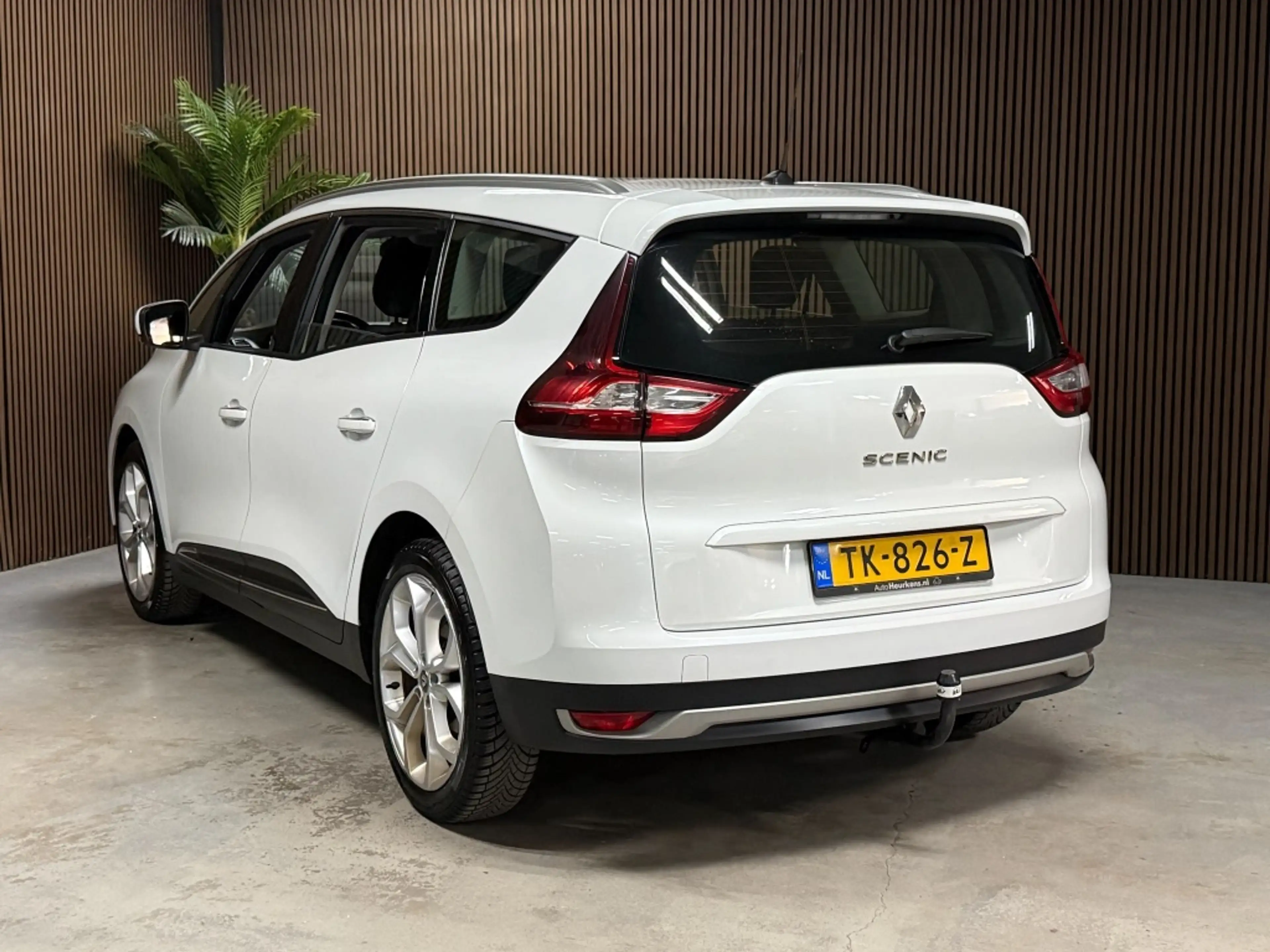 Renault Grand Scenic 1.2 TCe Life 7p. — photo 5