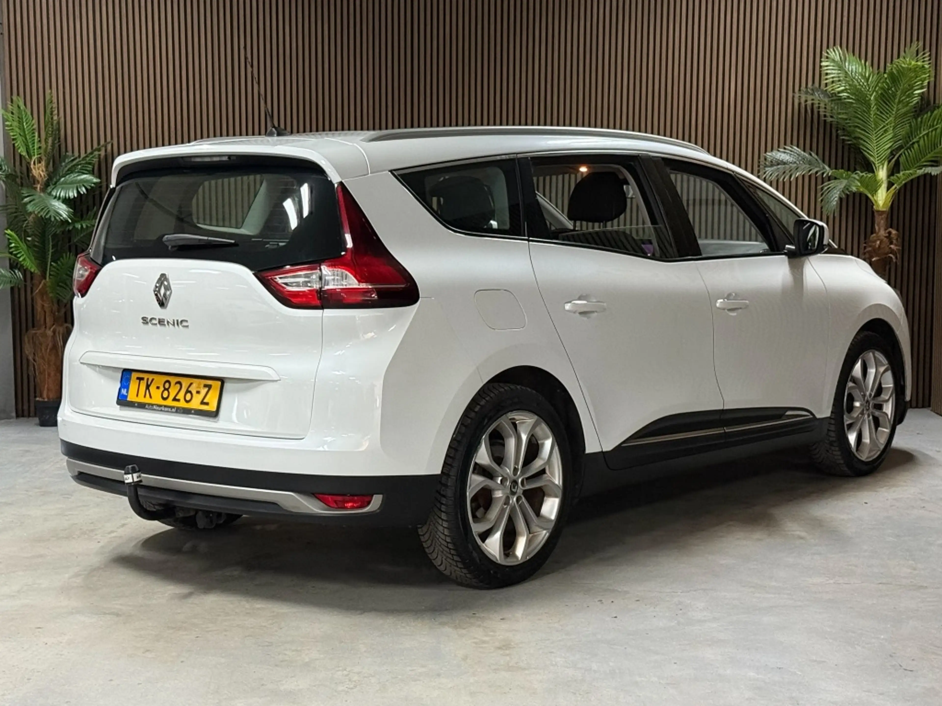 Renault Grand Scenic 1.2 TCe Life 7p. — photo 4
