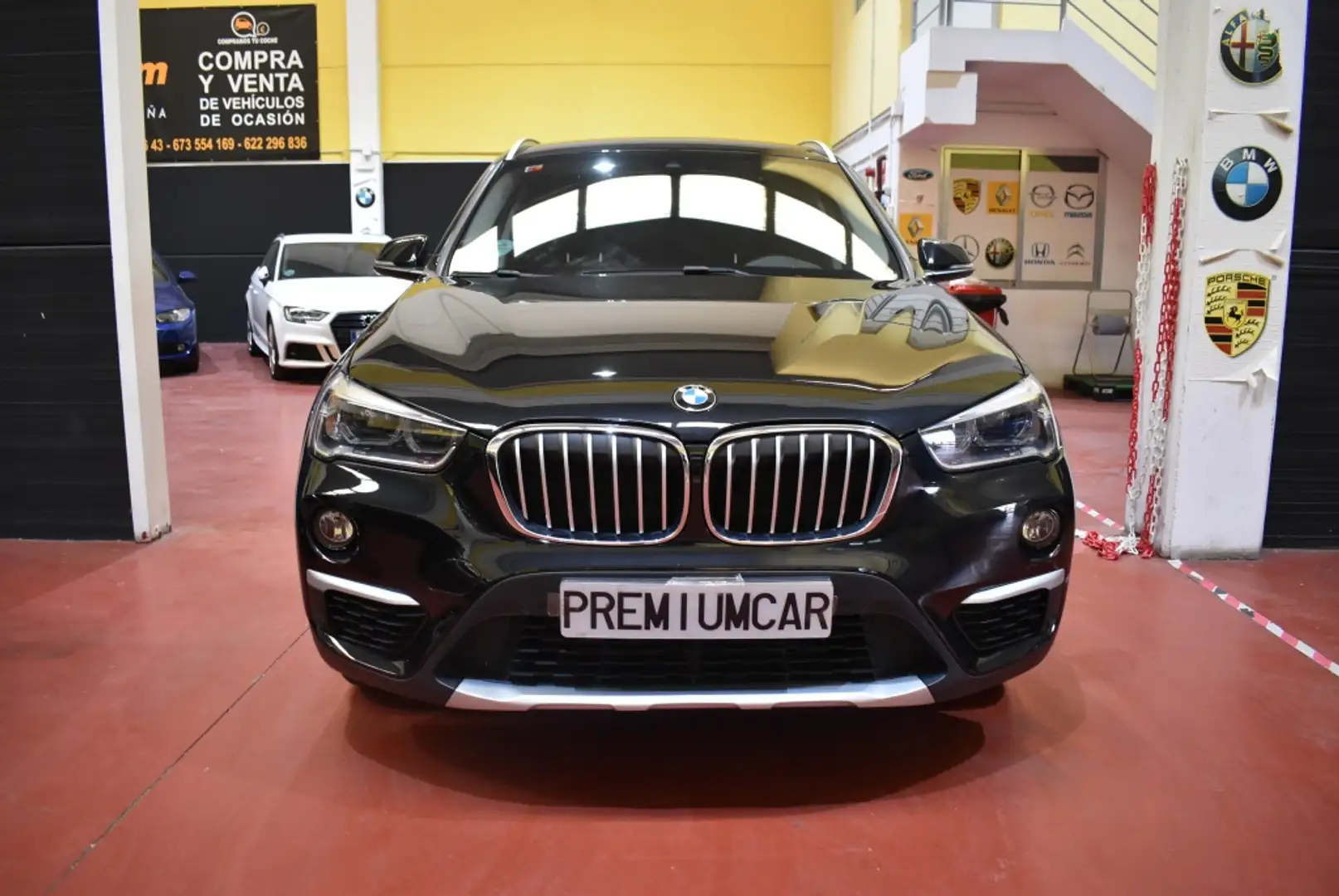 BMW X1 sDrive 18dA Černá - 2