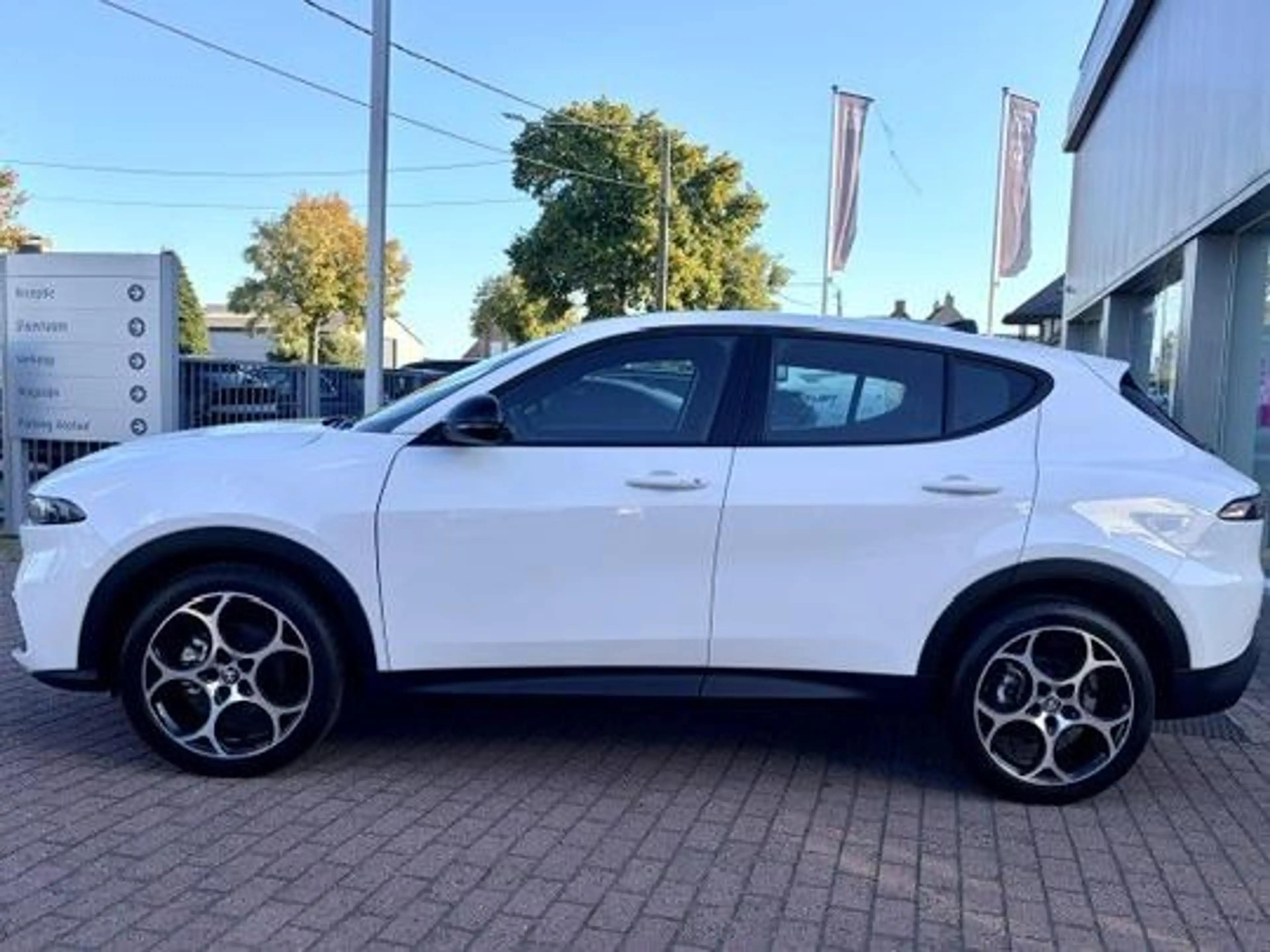 Alfa Romeo Tonale Tonale 1.5 MHEV Sprint — photo 9