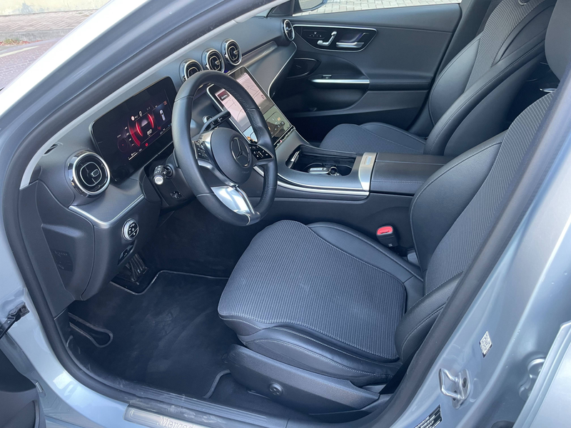 Mercedes-Benz C 220 C 220 d 4Matic — photo 17