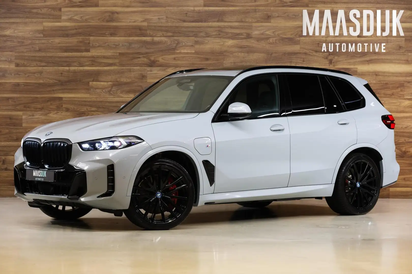 BMW X5 xDrive50e|M-Sport Pro|Skylounge|Massage|M Seats|HU Grijs - 1