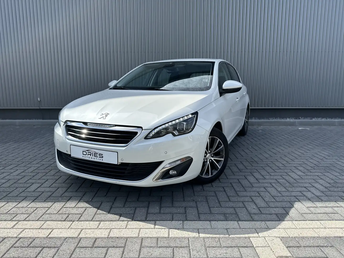 Peugeot 308 PureTech Allure navi l Airco l Jaar apk! - 1