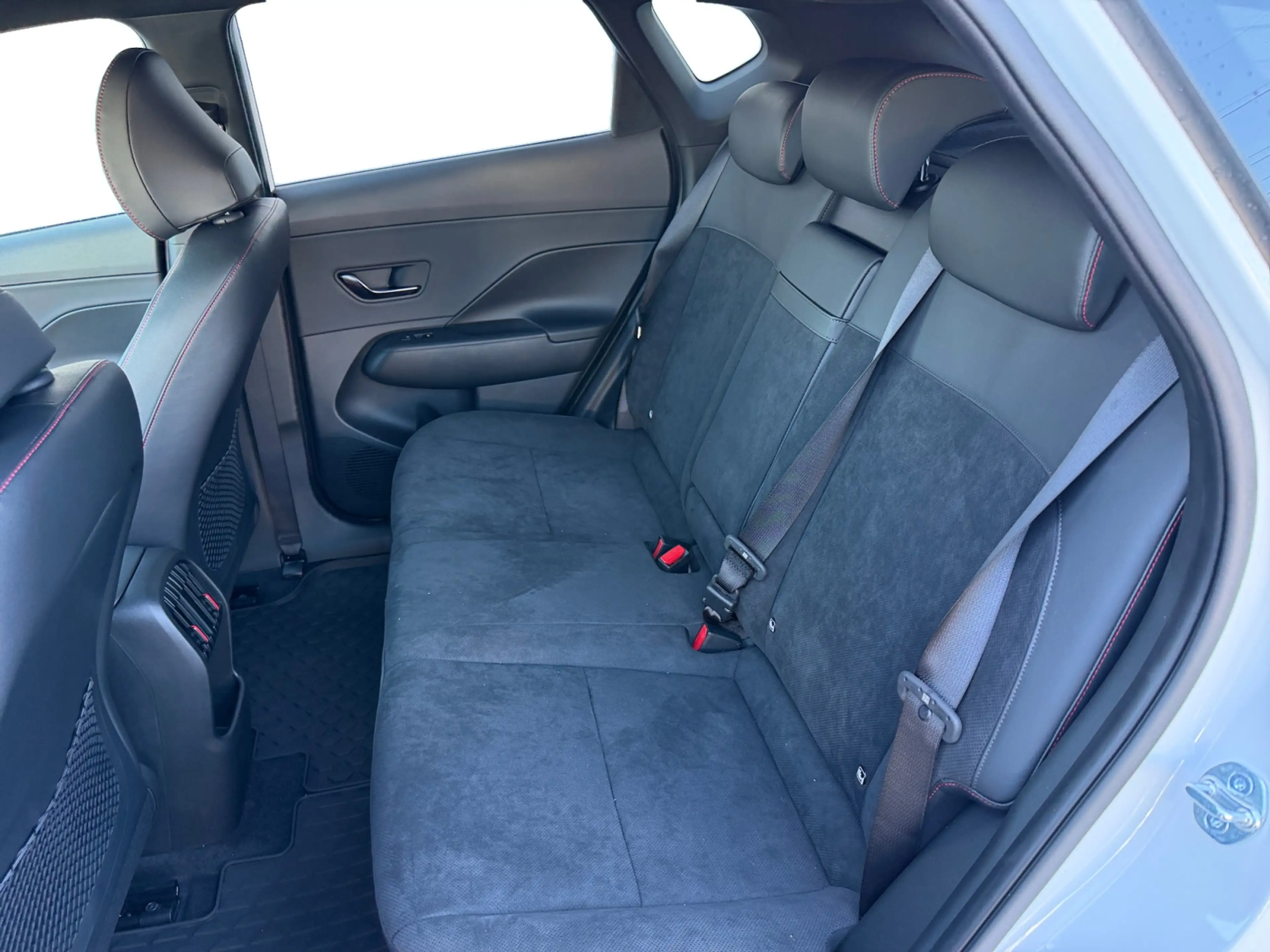 Hyundai KONA EV (SX2) N-Line — photo 14