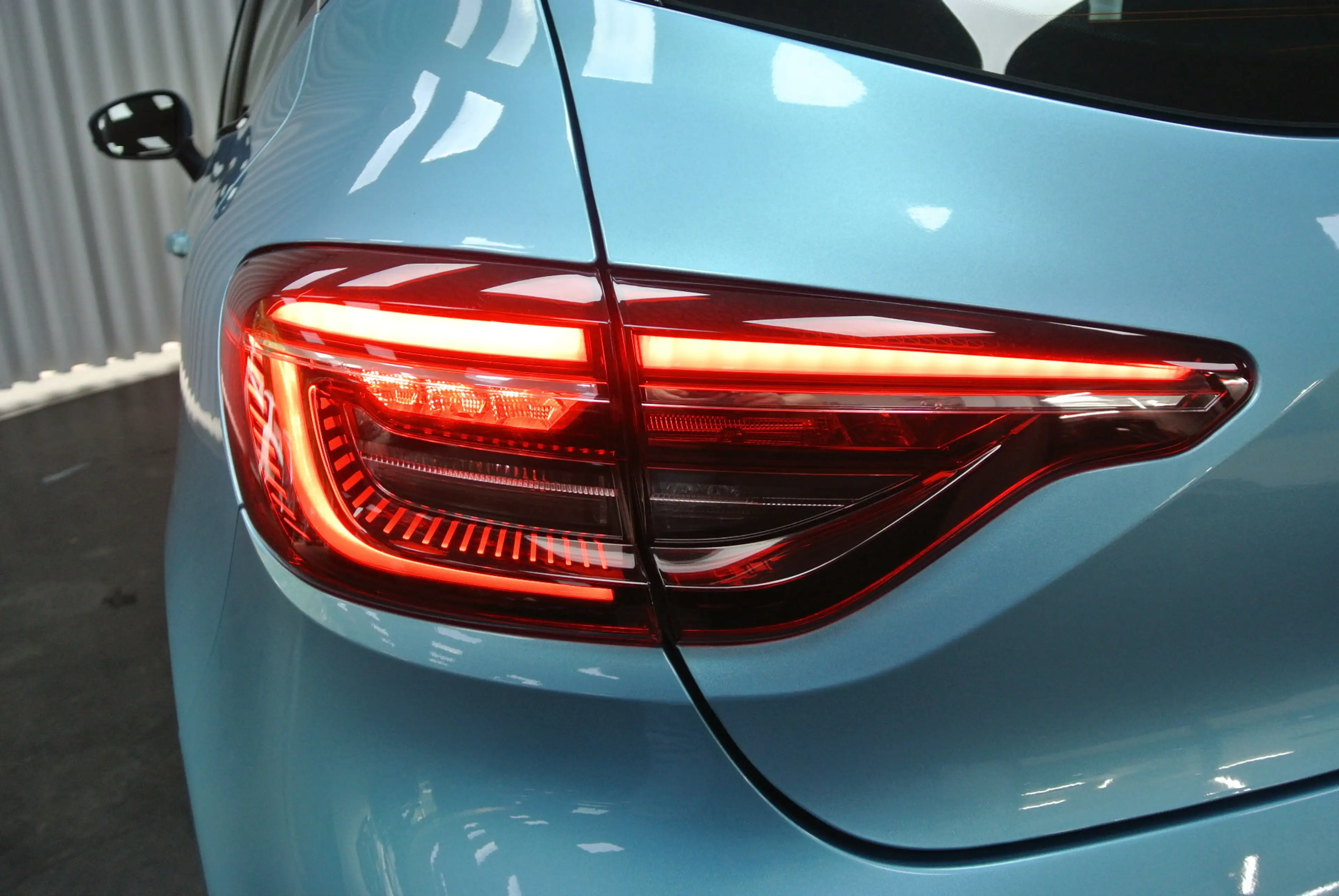 Renault Clio — photo 8