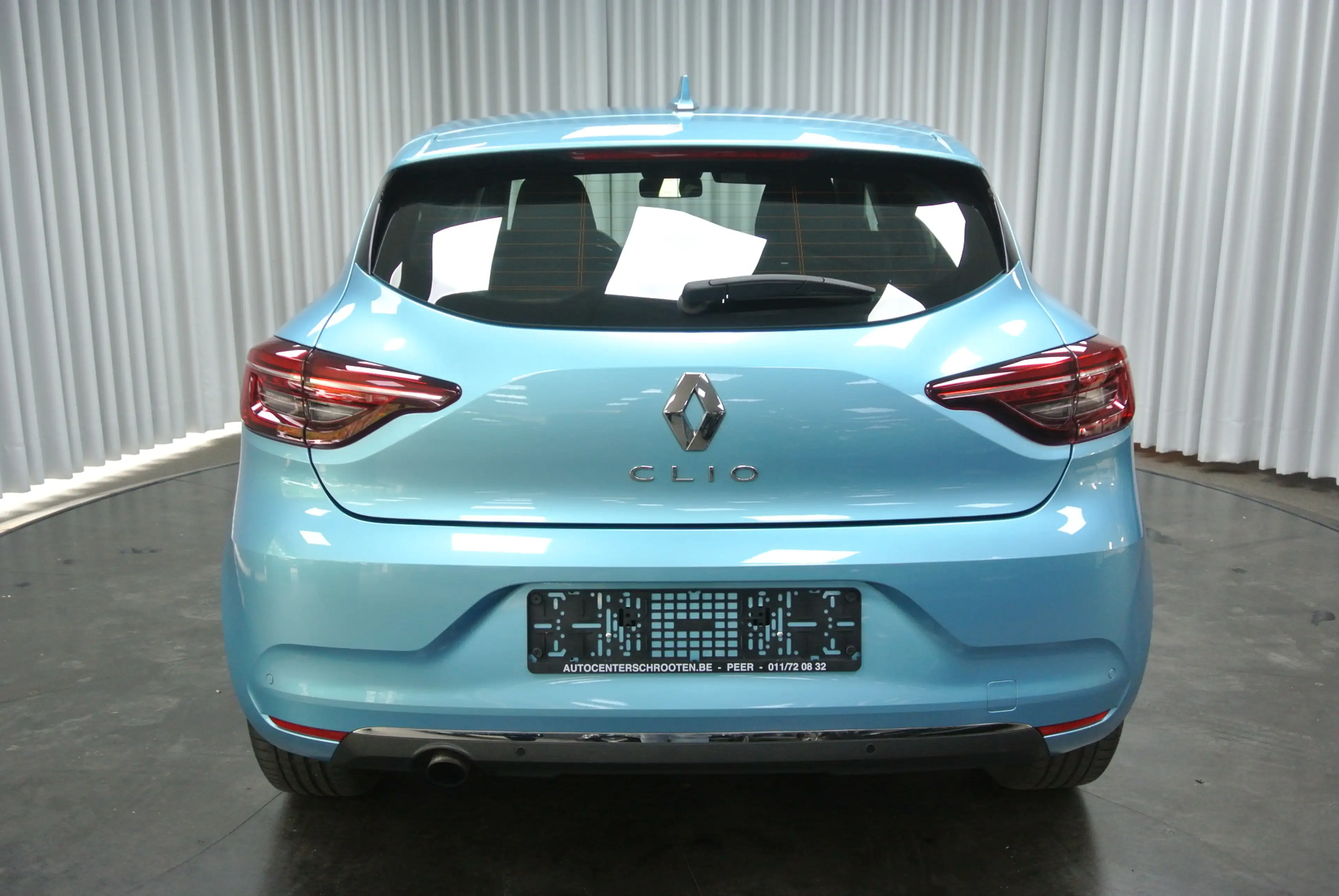 Renault Clio — photo 5