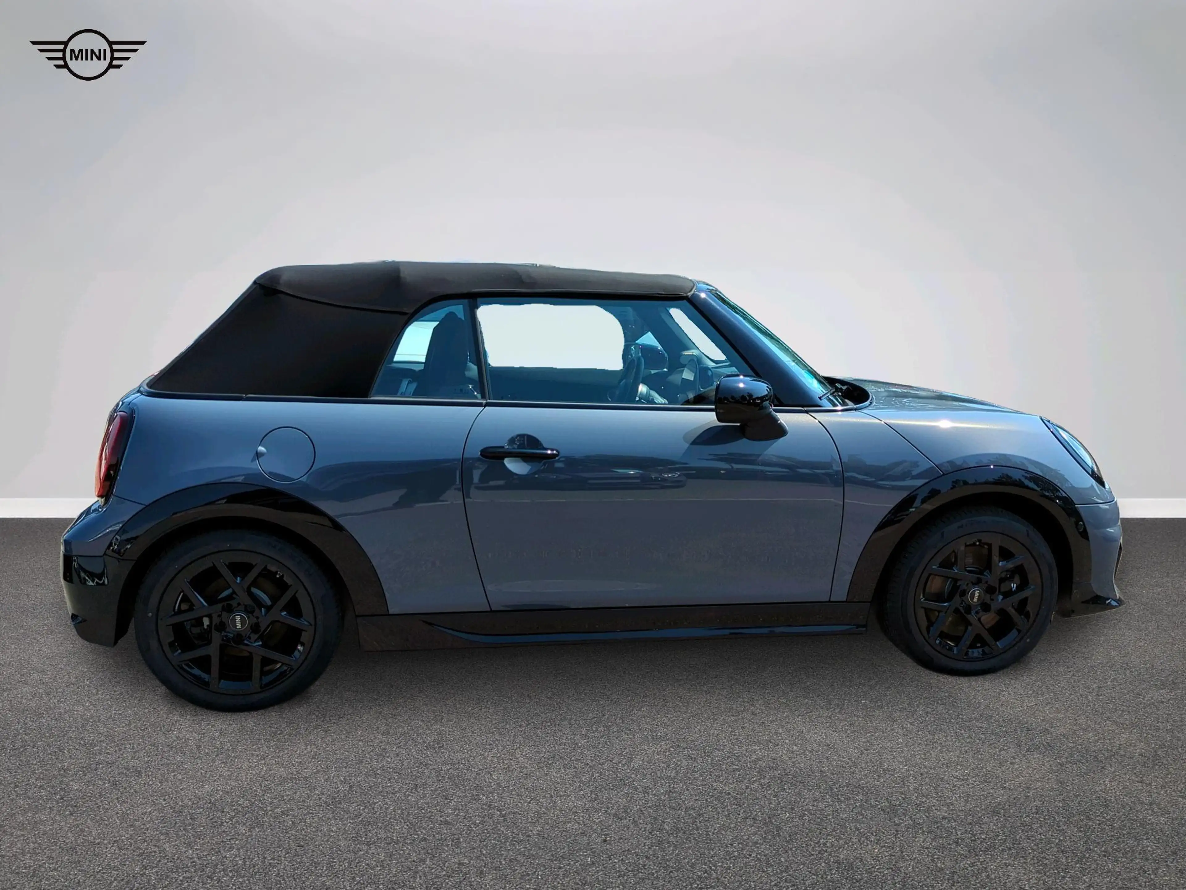 MINI Cooper S Cabrio John Cooper Works Trim — photo 3