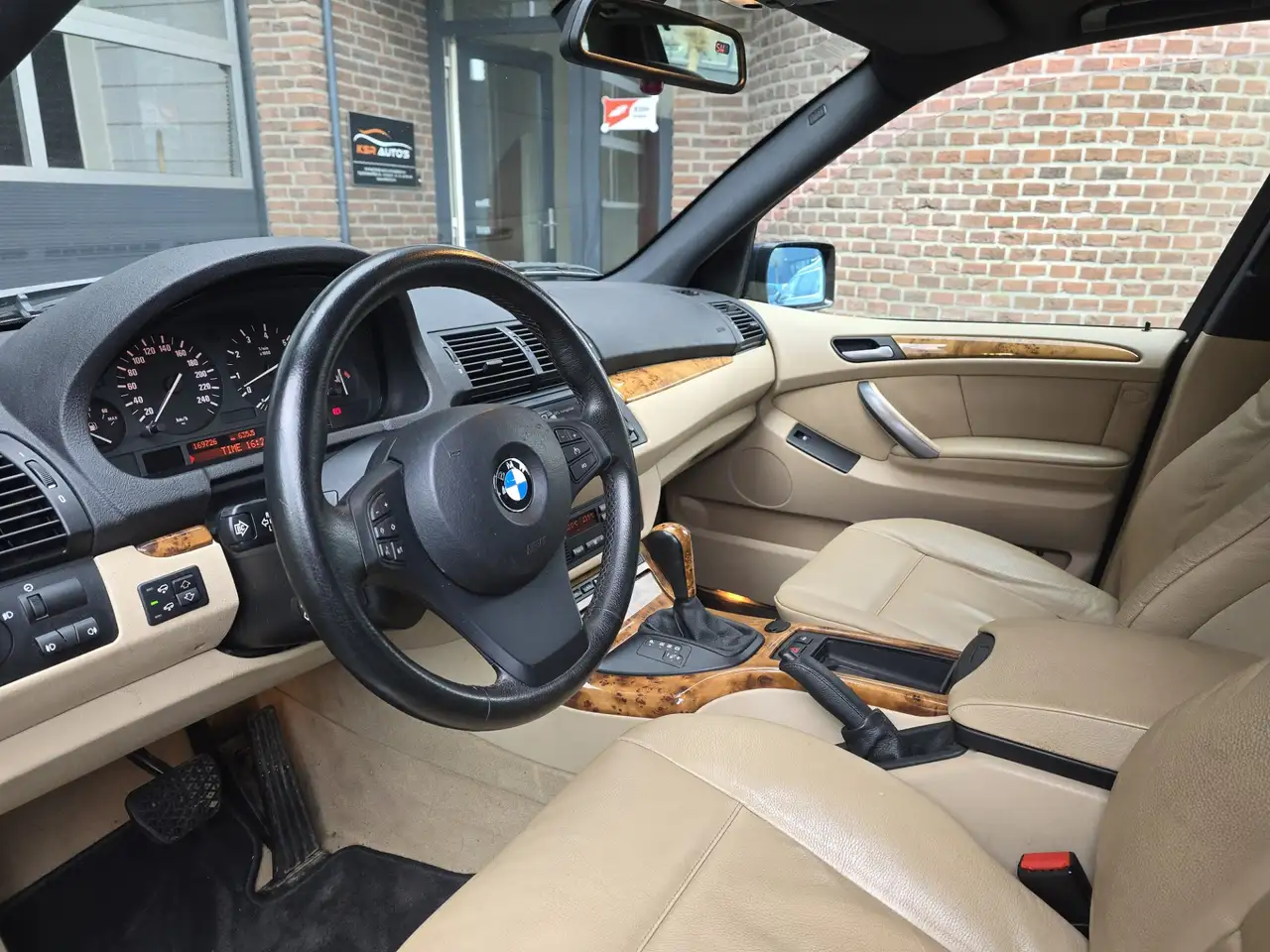 BMW X5 4.4I V8 320ch - FINITION HAUT DE GAMME - 169 726KMS - SELLERIE CUIR - VOLANT EN CUIR
