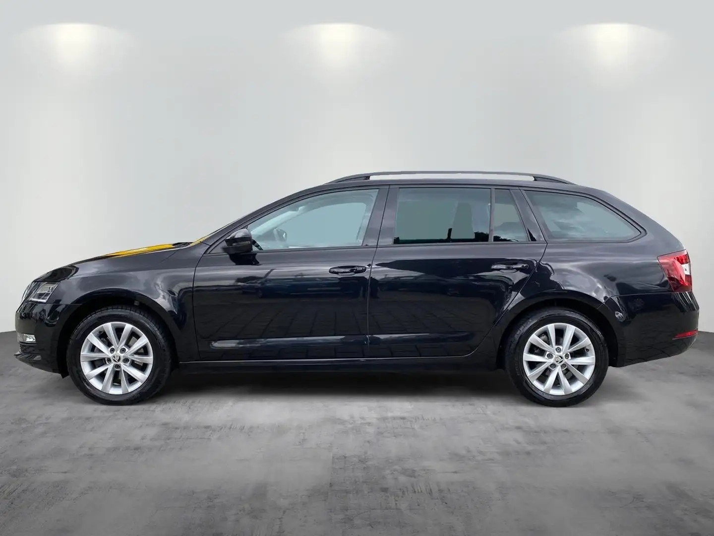 Skoda Octavia 2.0 TDI DPF Tour KLIMA NAVI Sitzh.  Tour crna - 2