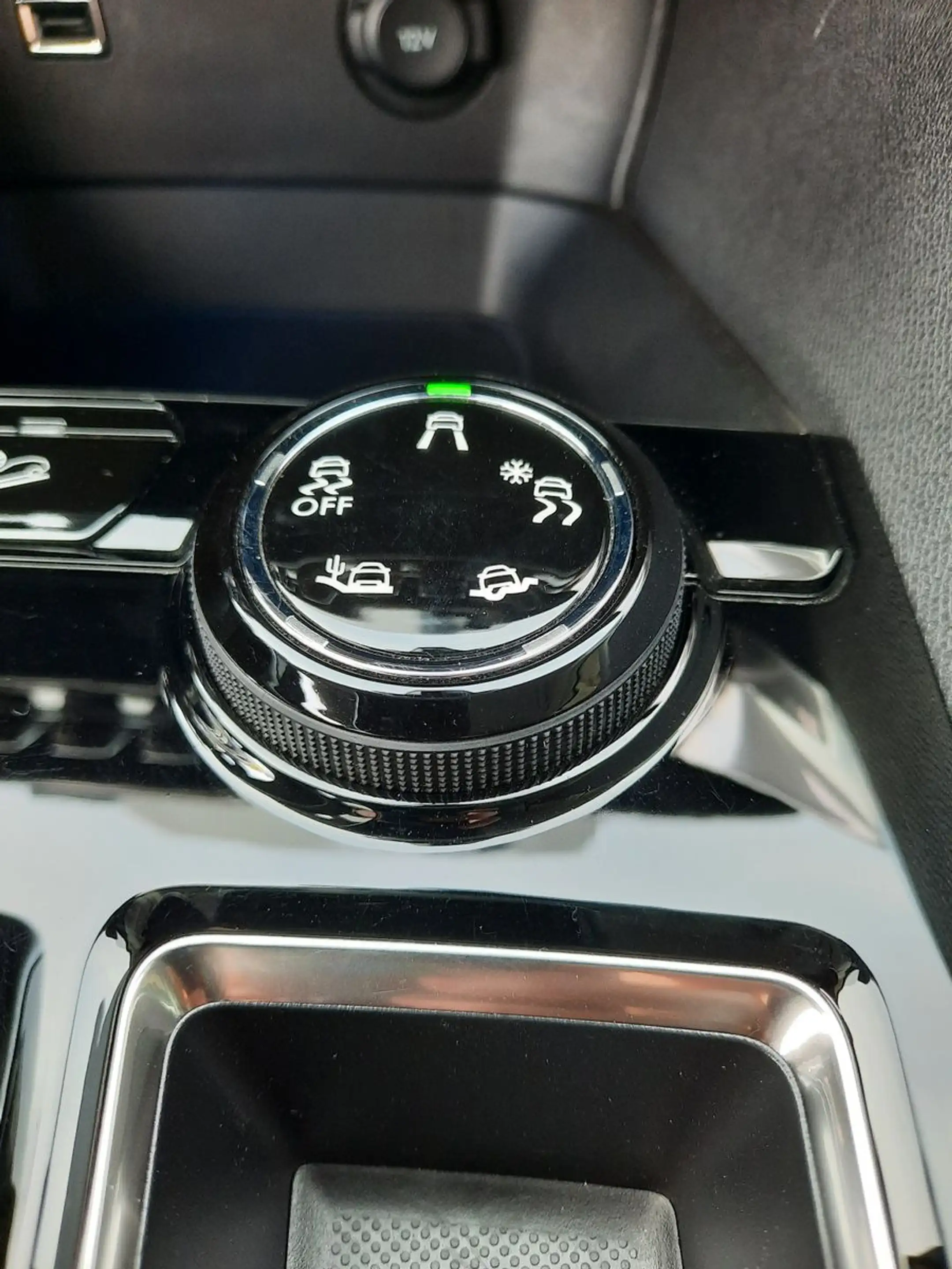 Peugeot 3008 Crossway EAT8  NAVI SH ELHK GJR aAHK — photo 13