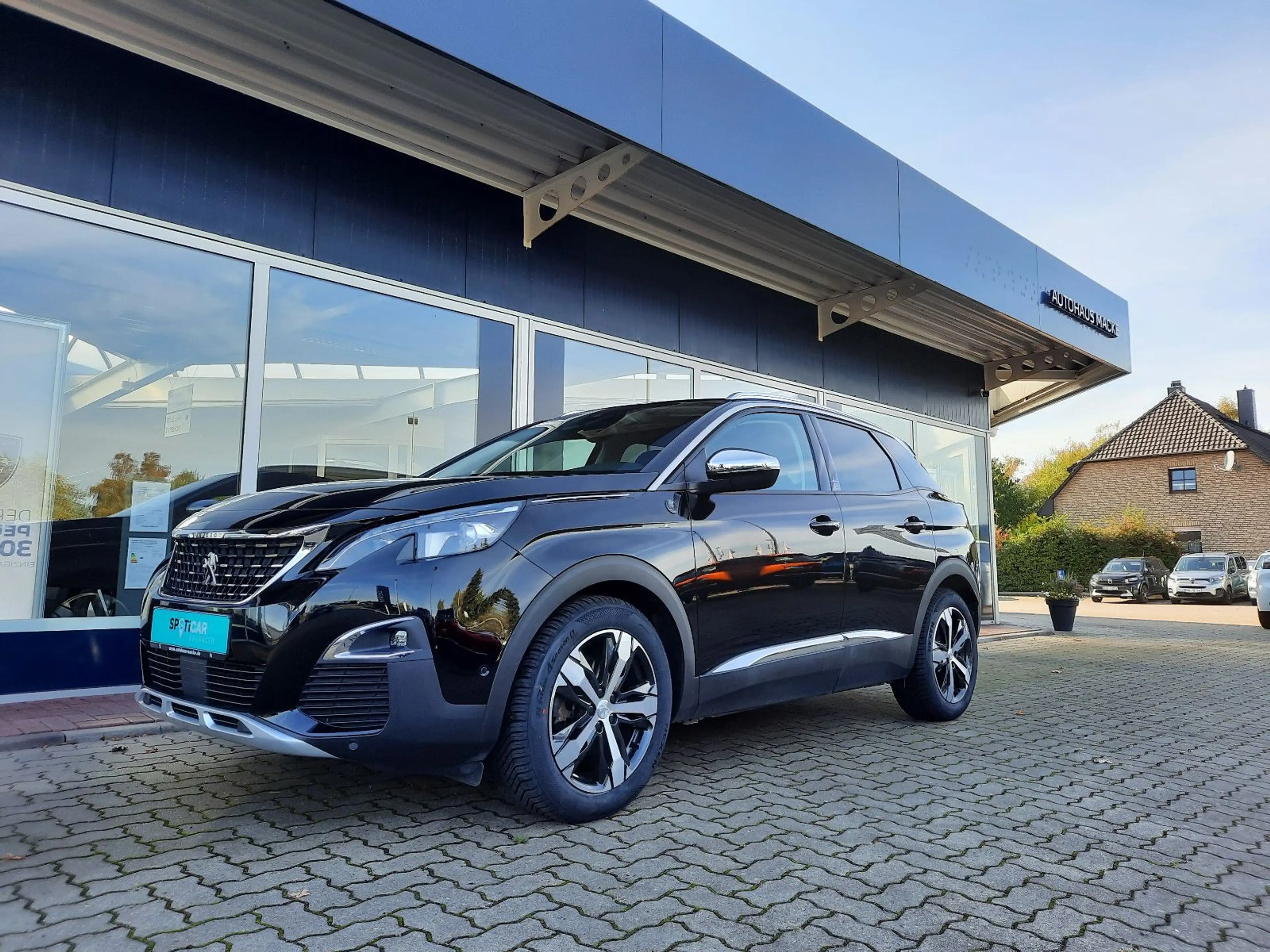 Peugeot 3008 Crossway EAT8  NAVI SH ELHK GJR aAHK — photo 3