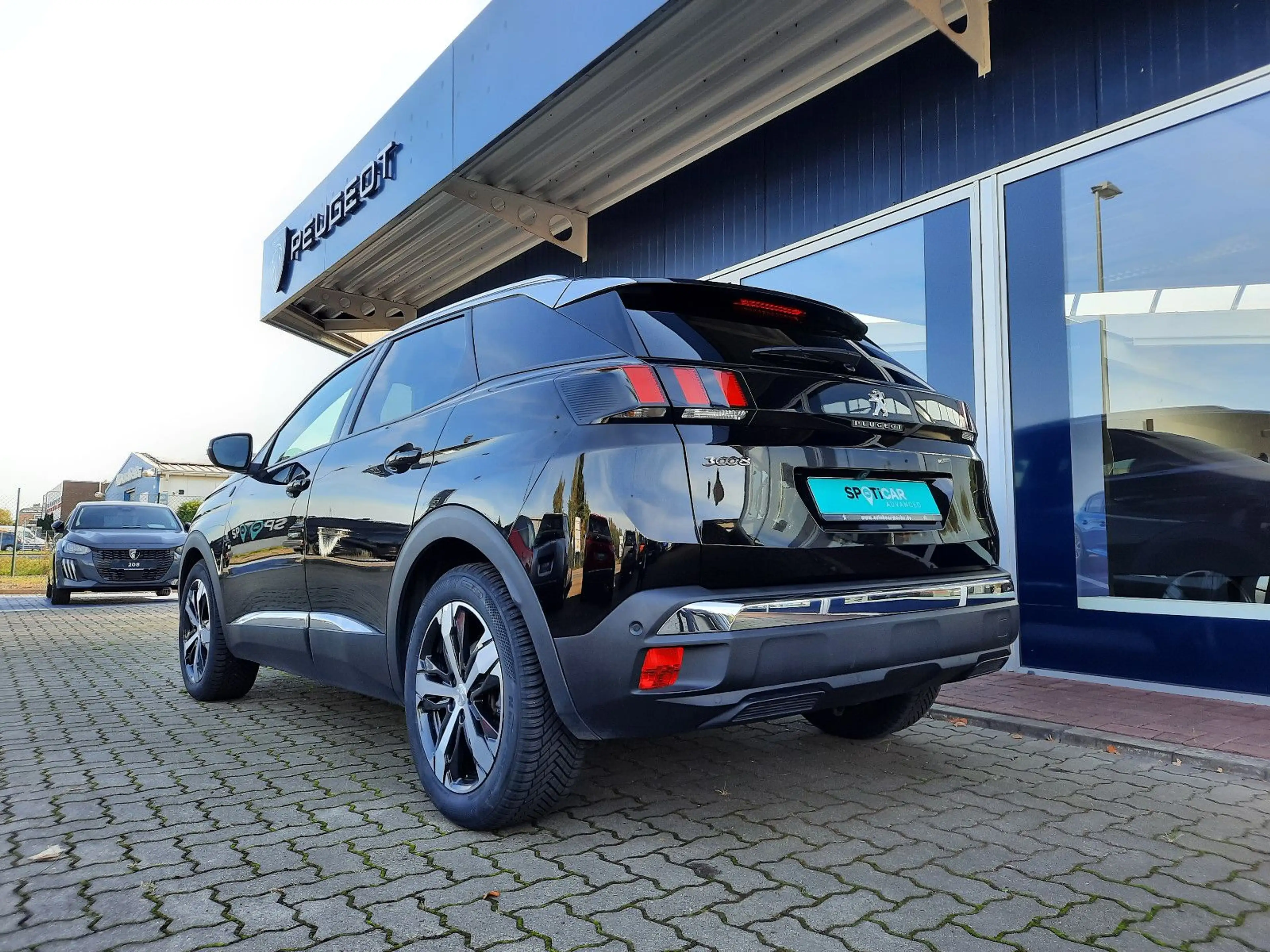 Peugeot 3008 Crossway EAT8  NAVI SH ELHK GJR aAHK — photo 5