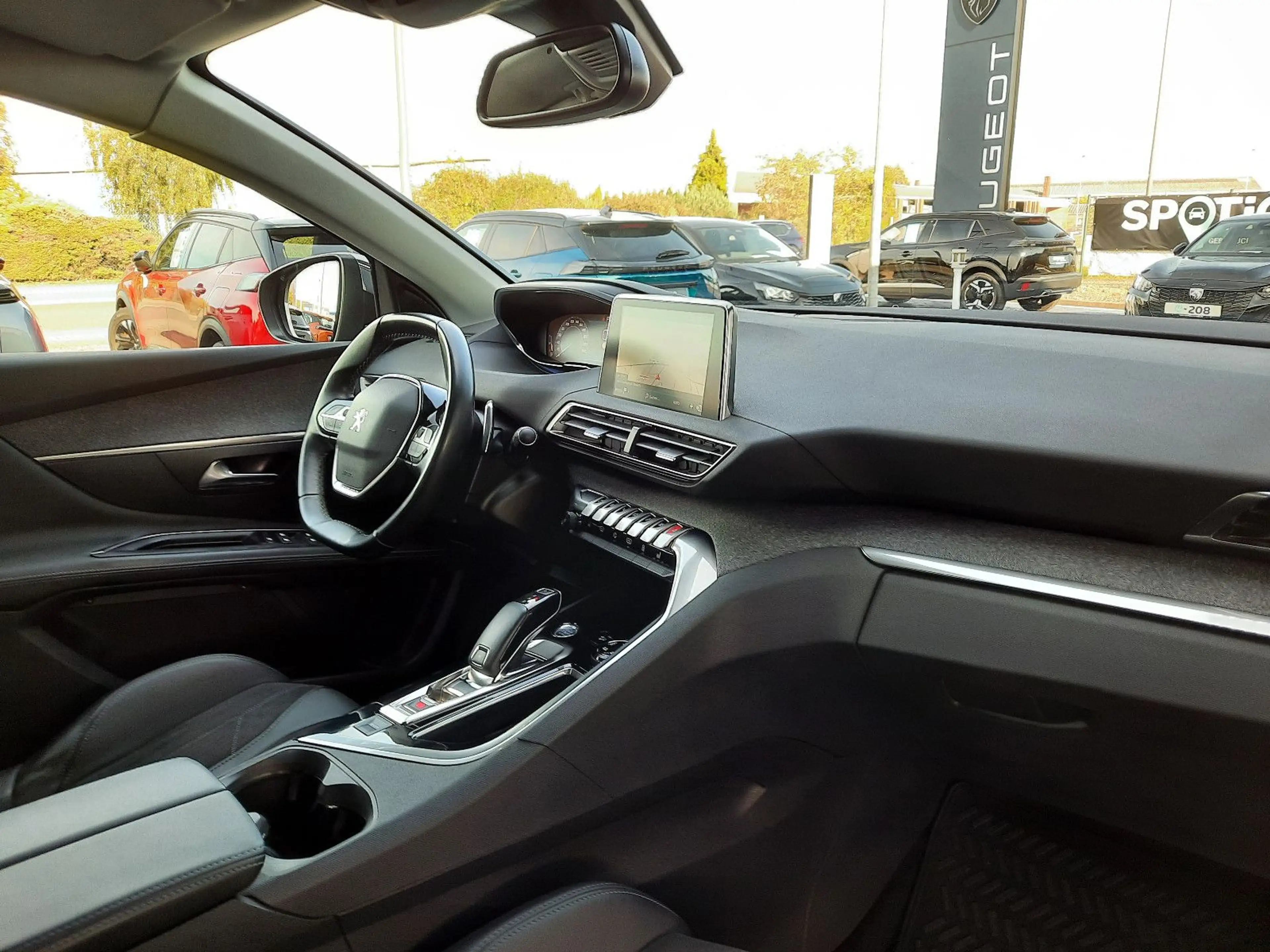 Peugeot 3008 Crossway EAT8  NAVI SH ELHK GJR aAHK — photo 7