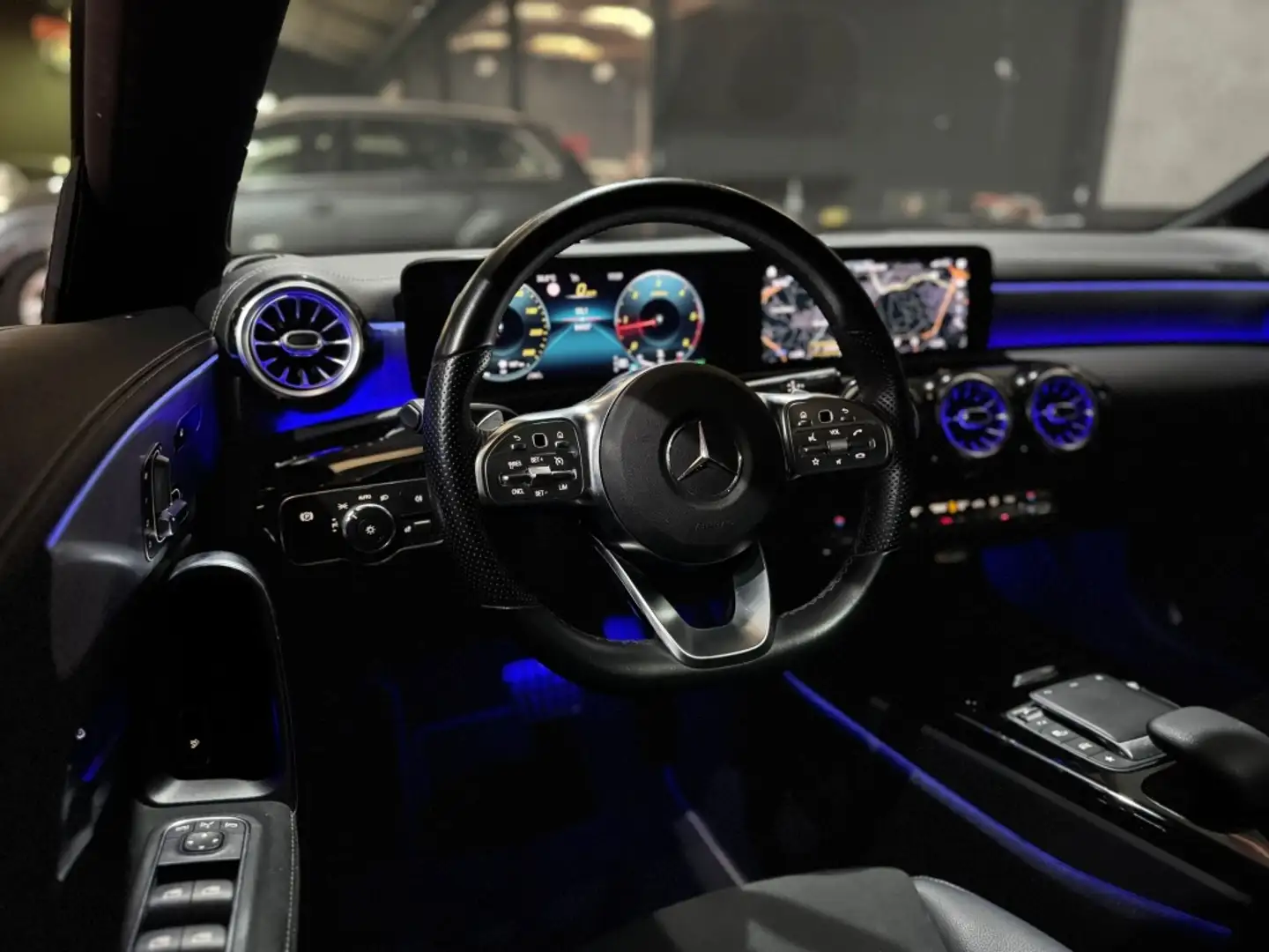 Mercedes-Benz CLA 200 200d Negro - 2