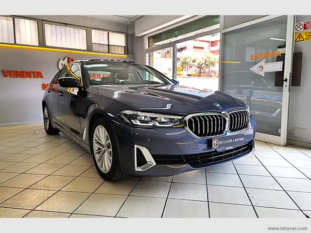 BMW 530 530d 48V LUXURY LINE 2022*24.000KM*GARANTITA BMW FINO AL 11-2027