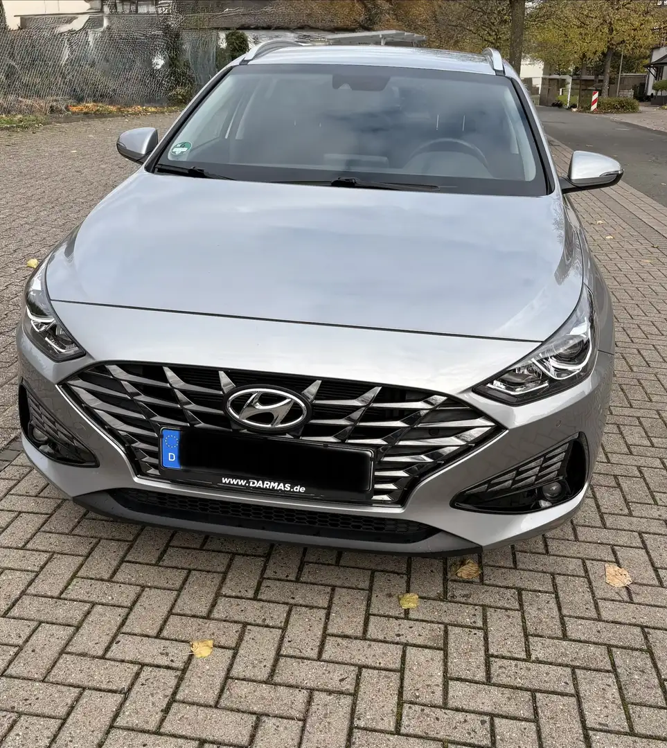 Hyundai i30 Trend Mild-Hybrid Silber - 2