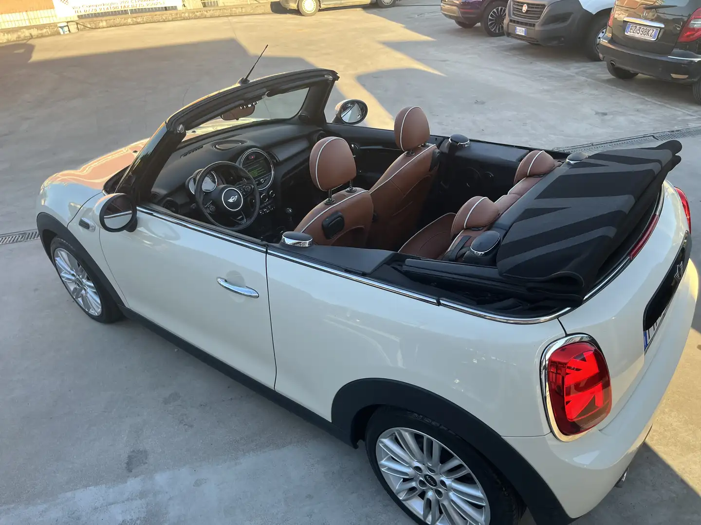 MINI Cooper D Cabrio 1.5 Hype - 1