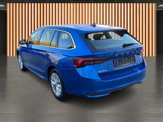 Skoda Octavia view 7