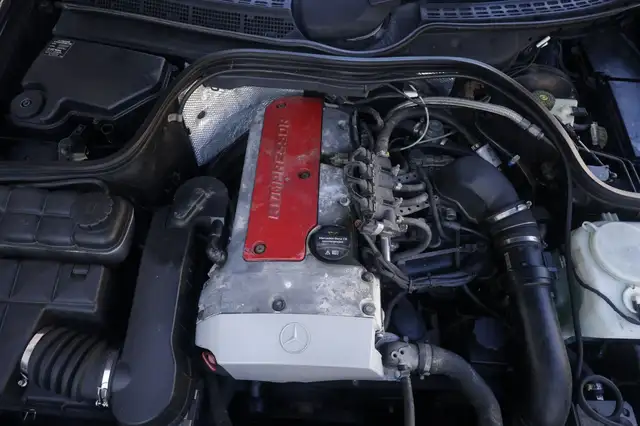 Mercedes-Benz CLK view 18