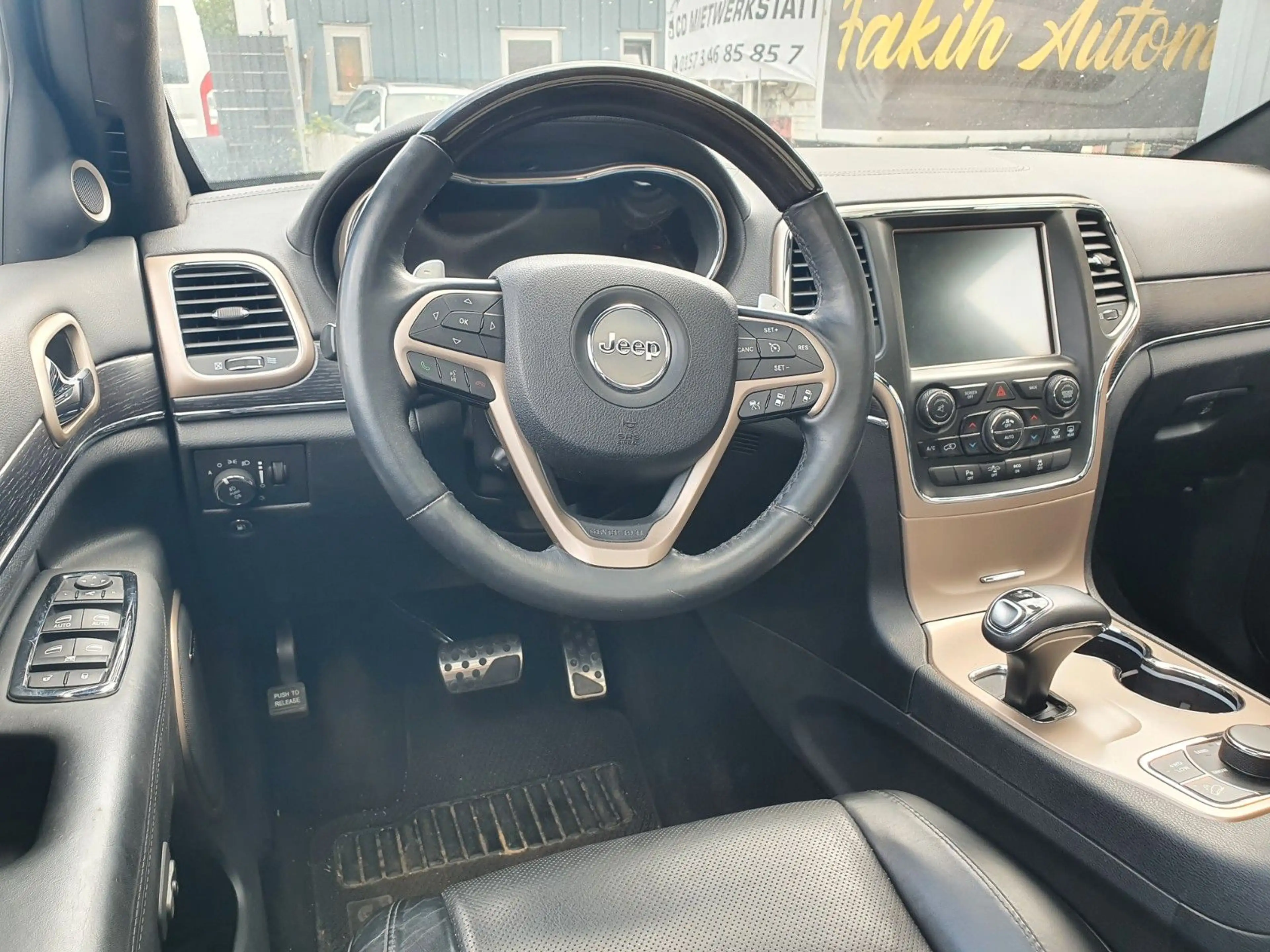 Jeep Grand Cherokee 3.0CRD Summit MOTOR STARTET NICHT — photo 16