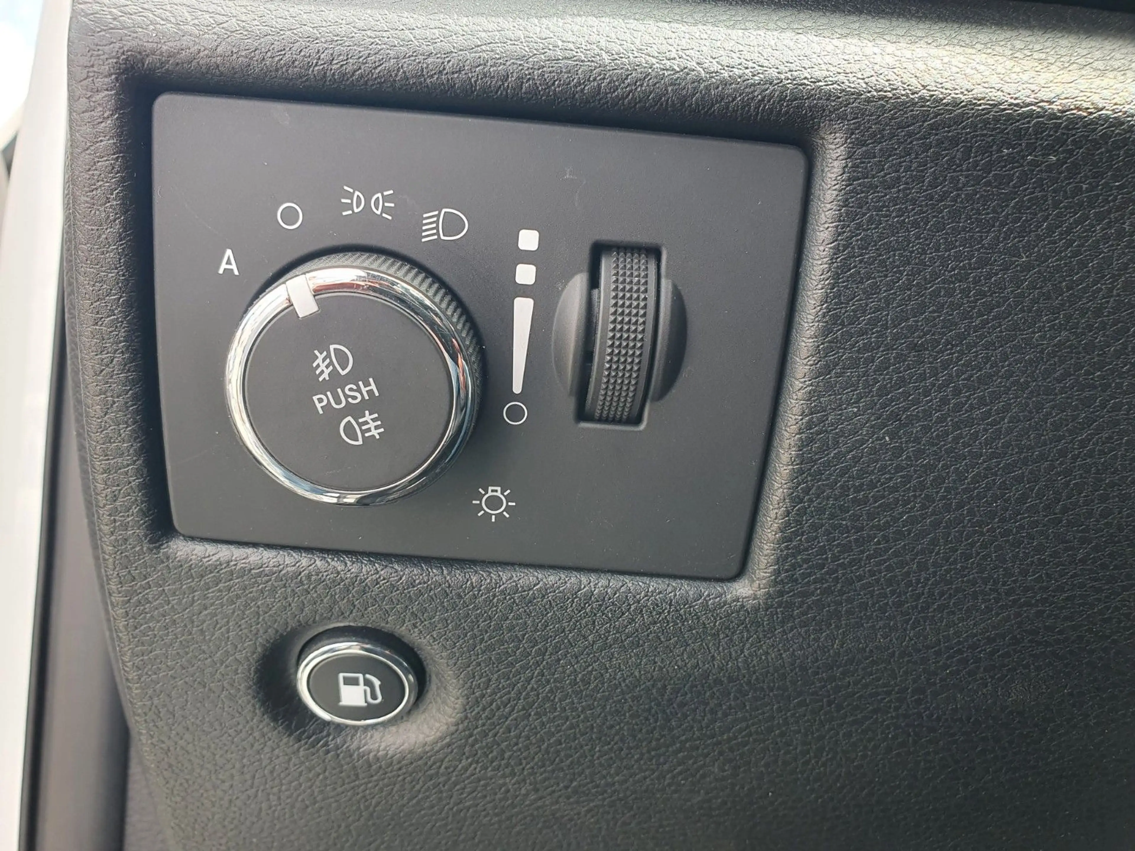 Jeep Grand Cherokee 3.0CRD Summit MOTOR STARTET NICHT — photo 25