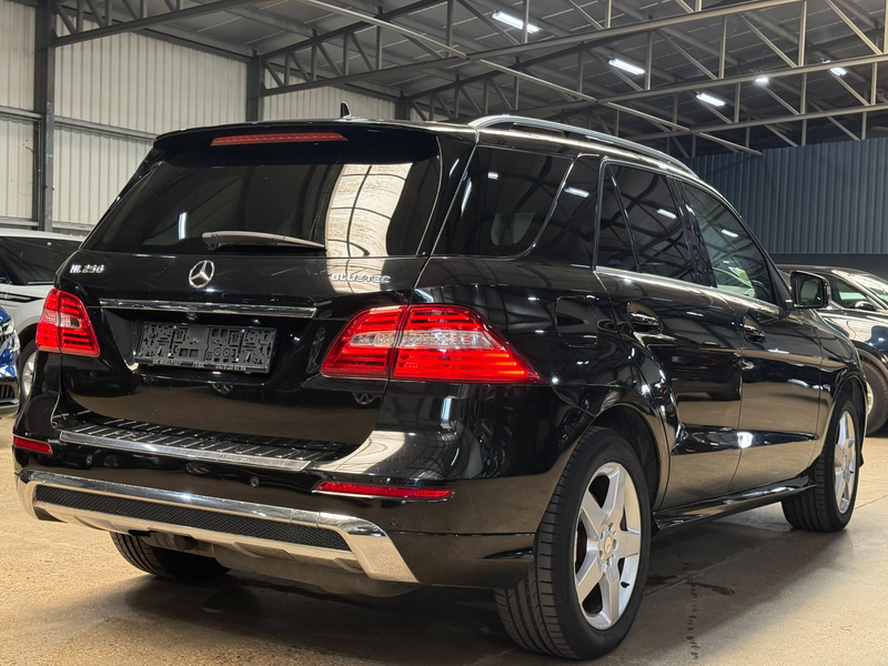 Mercedes-Benz ML 250 ML 250 BlueTEC 4MATIC — photo 7