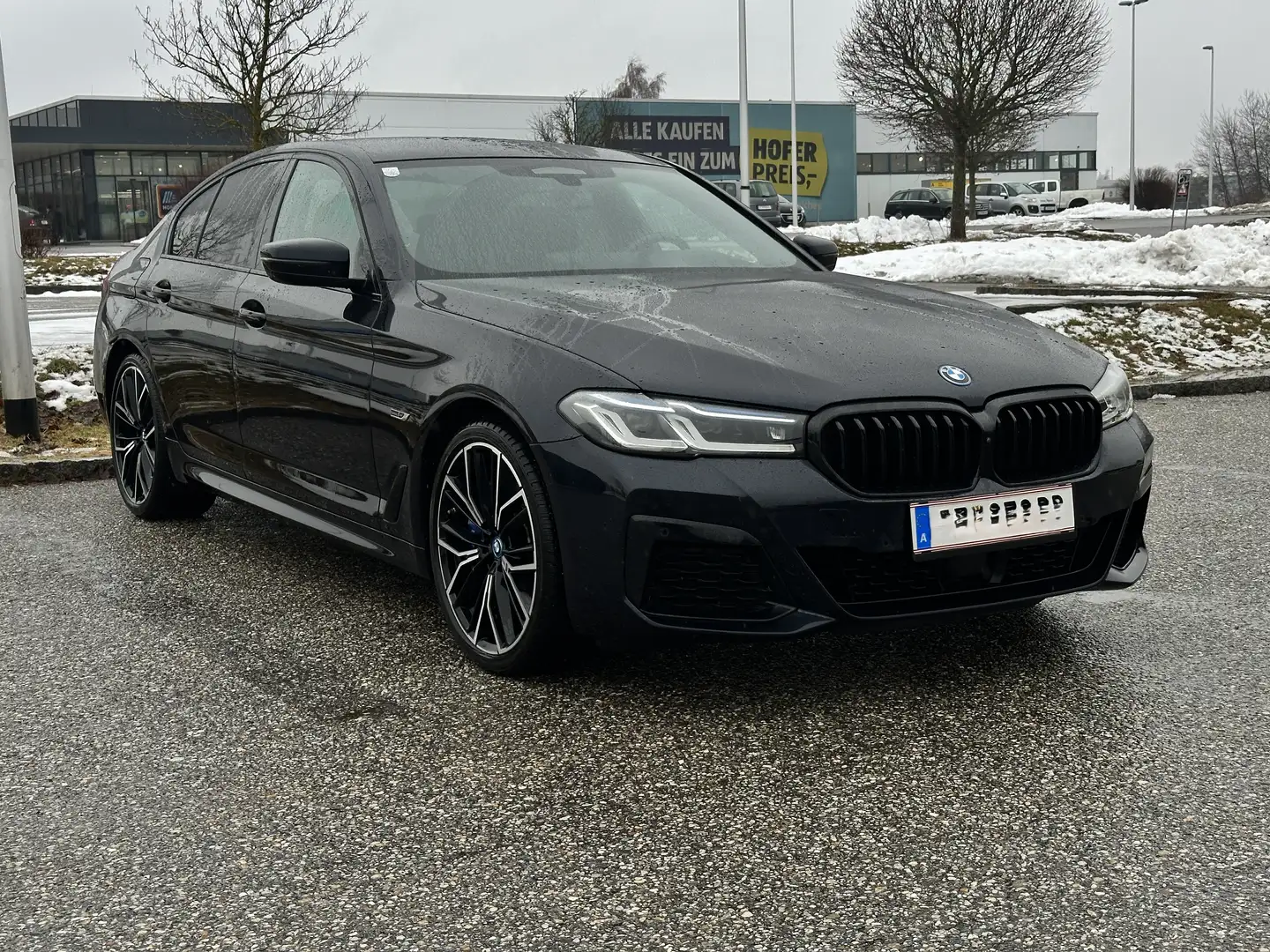 BMW 545 545e PHEV xDrive Aut. Schwarz - 1