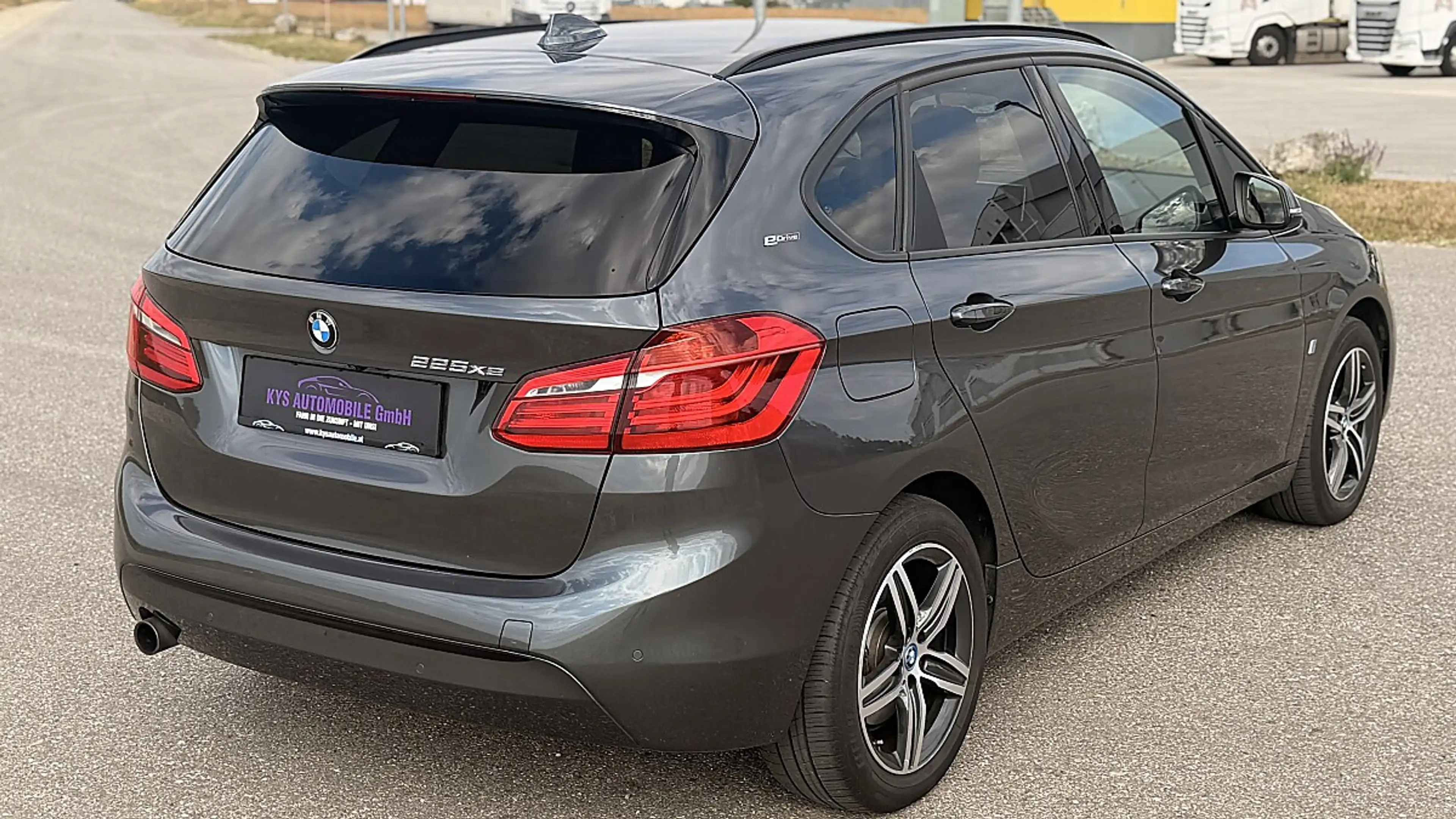 BMW 225 xe PHEV Active Tourer Sport Line — photo 4