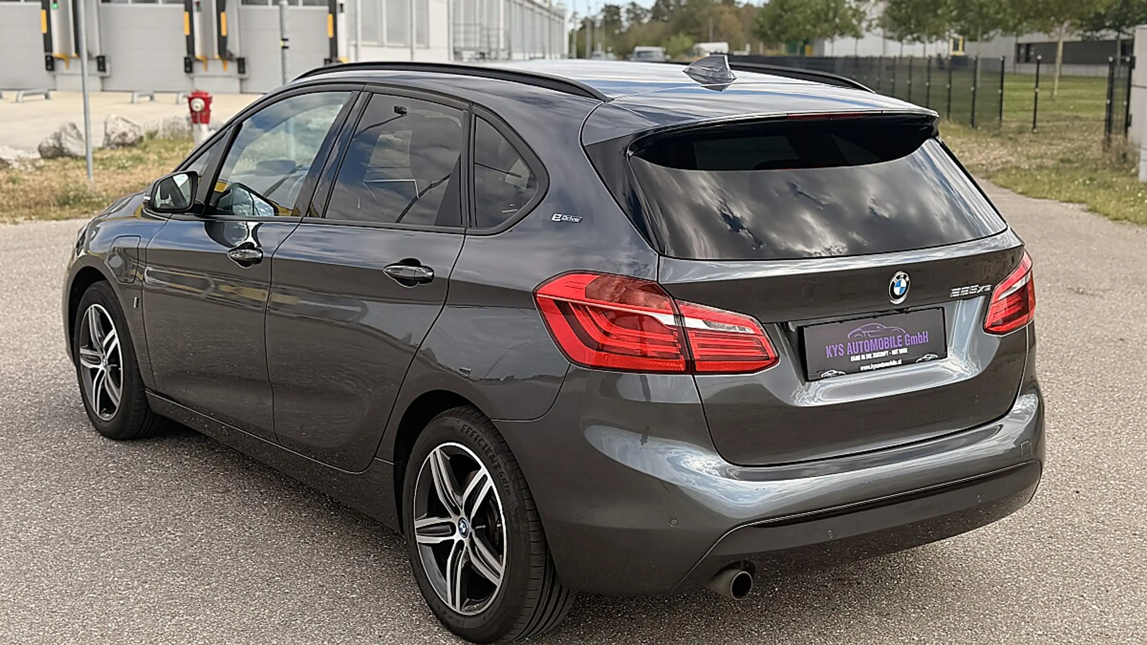 BMW 225 xe PHEV Active Tourer Sport Line — photo 6