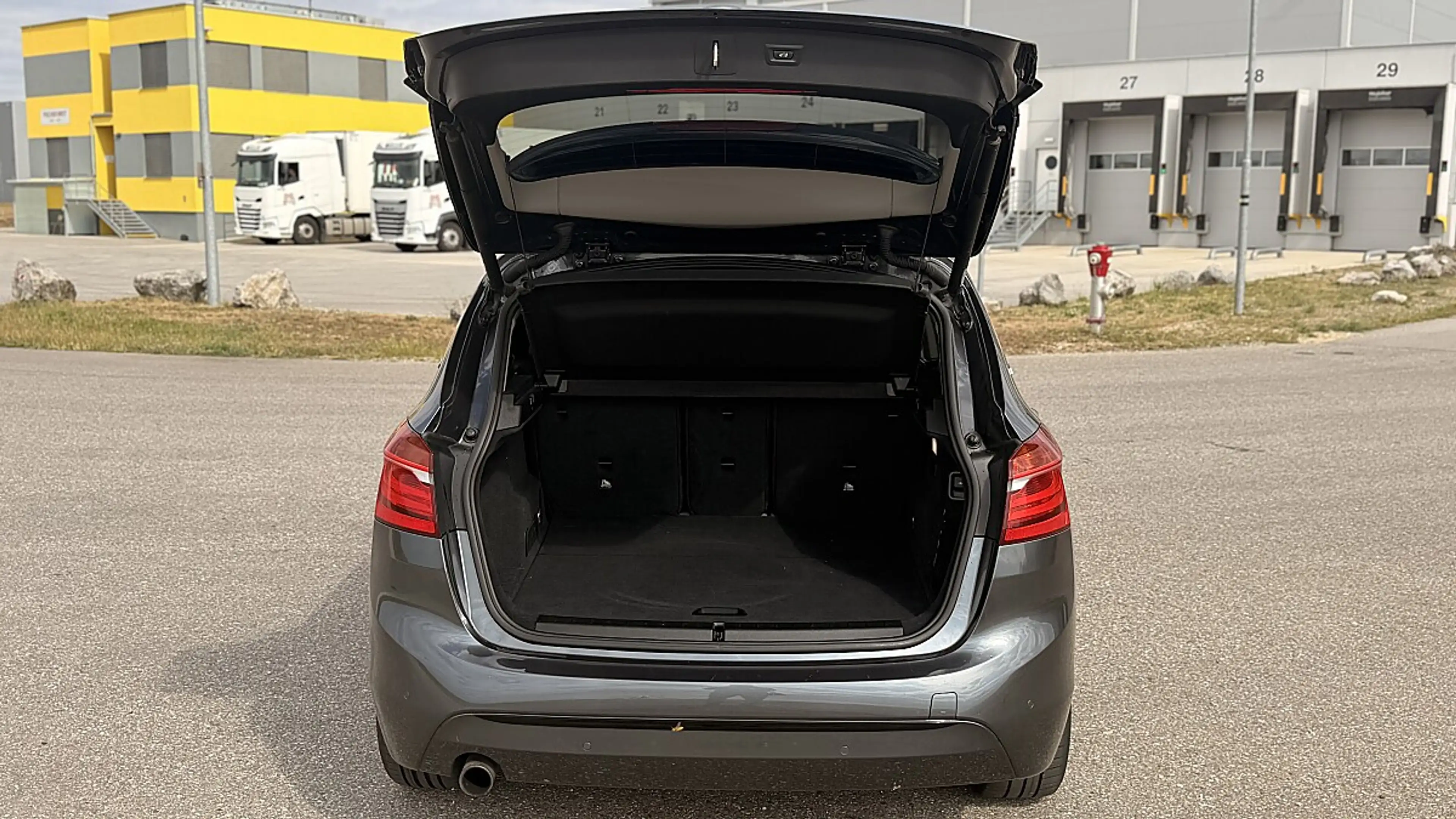 BMW 225 xe PHEV Active Tourer Sport Line — photo 9